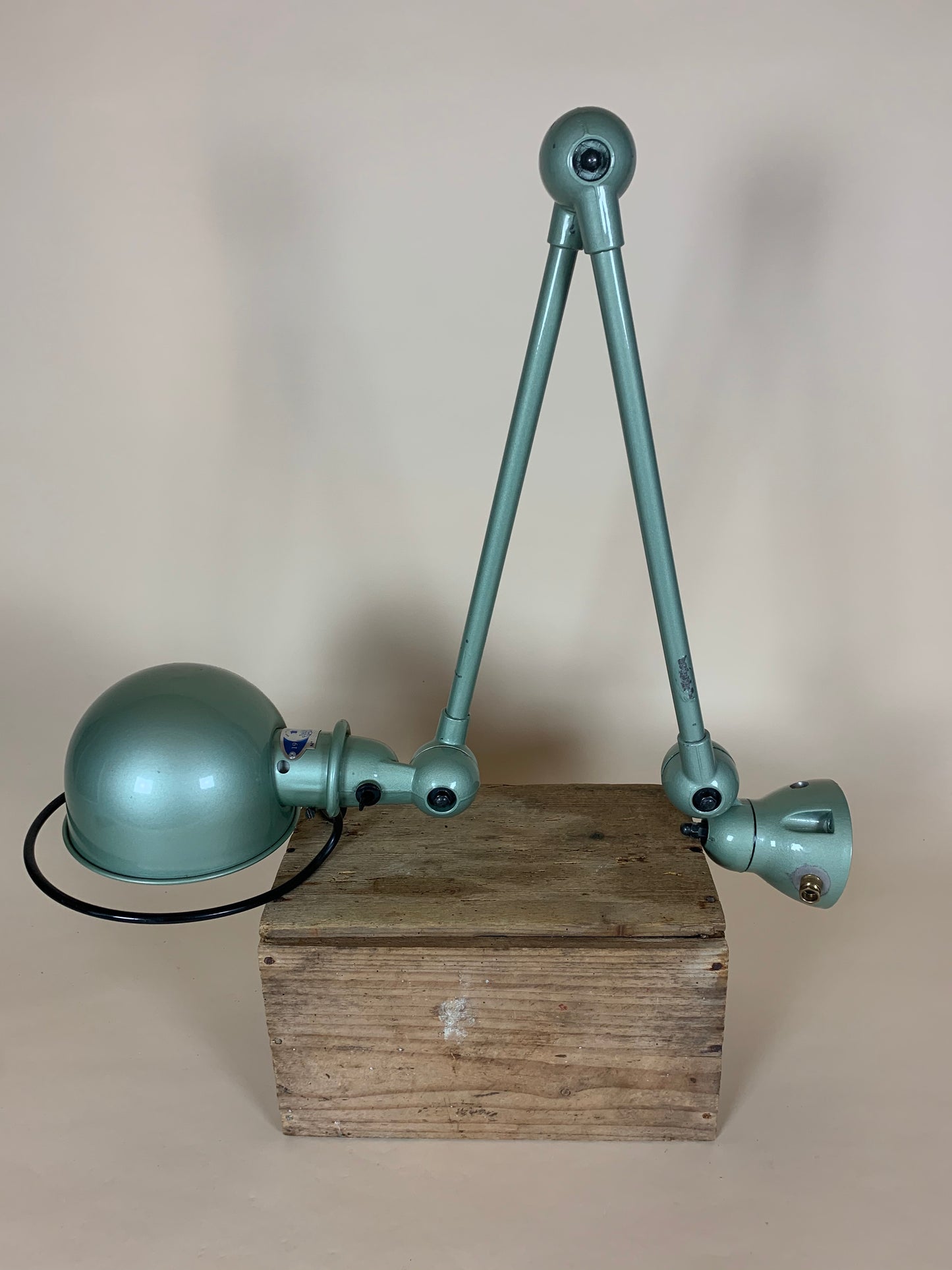 Jieldé vägglampa med två armar - Grön
