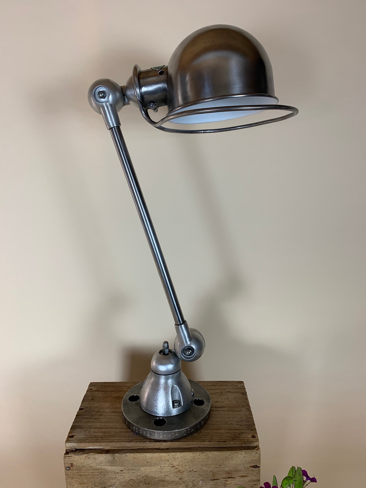 Jieldé lampa med arm och fin fot