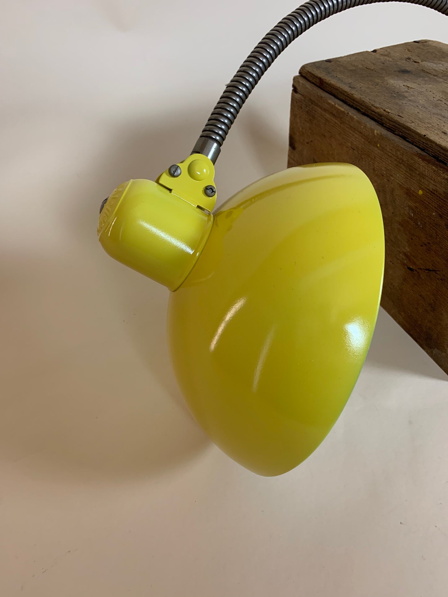 Kaiser Idell arkitektlampa med flexarm - Gul