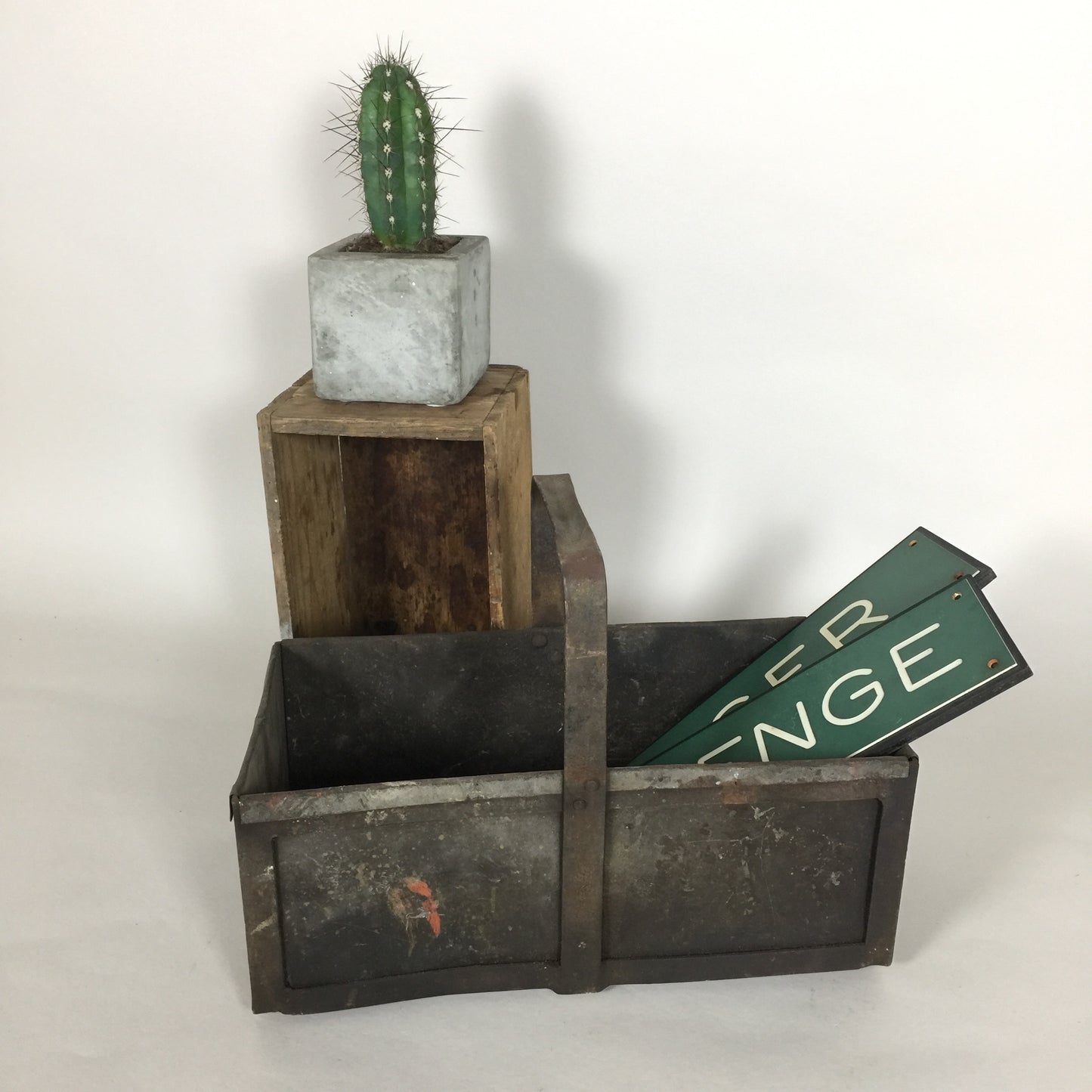 Läcker och rå gammal järnkorg från Frankrike