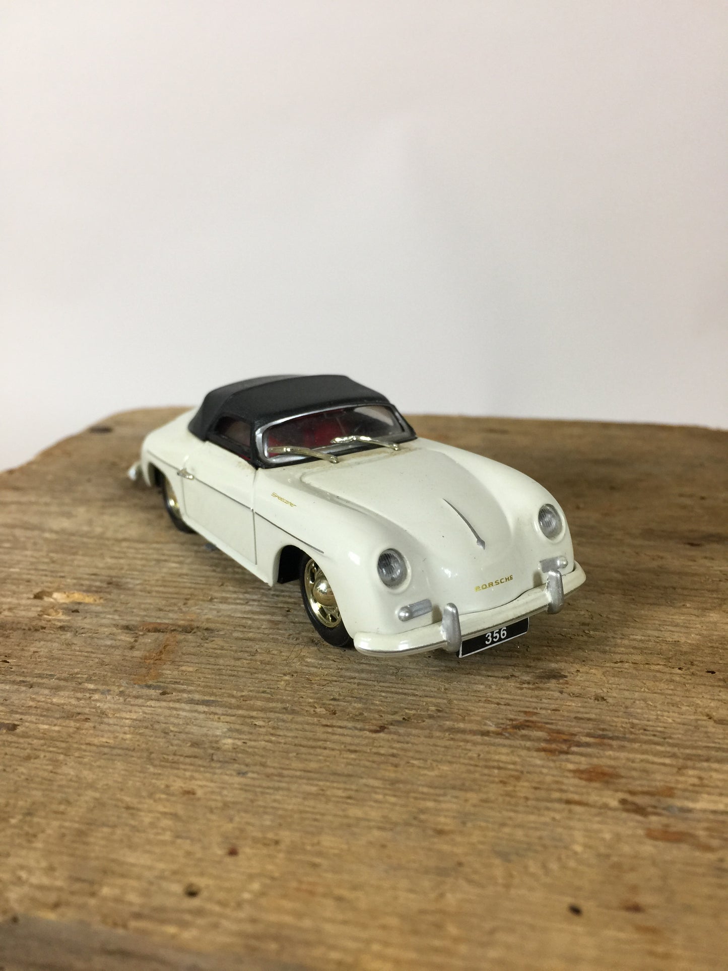 Fin Porsche Corgi modellbil