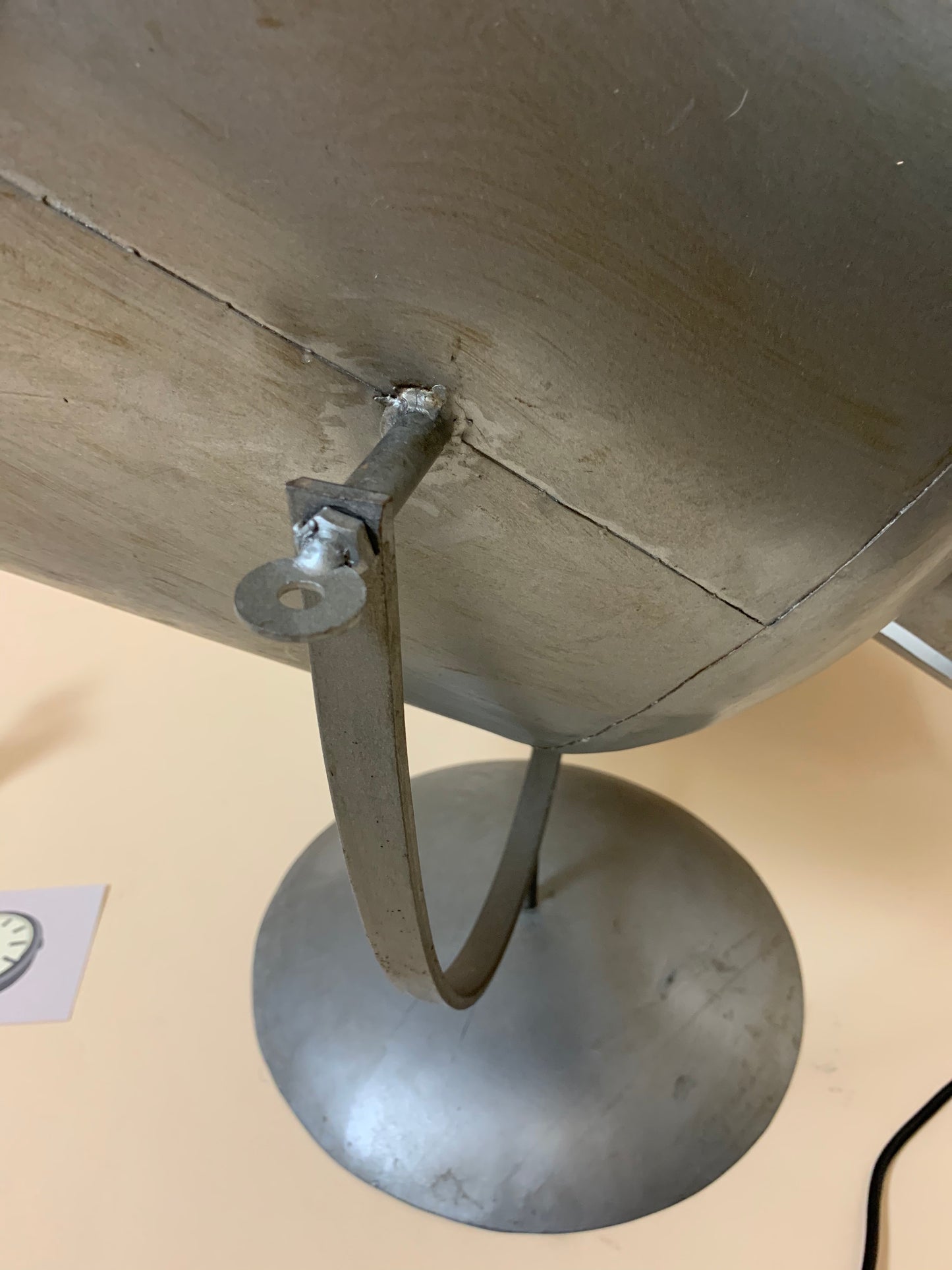 Stor industriell golvlampa