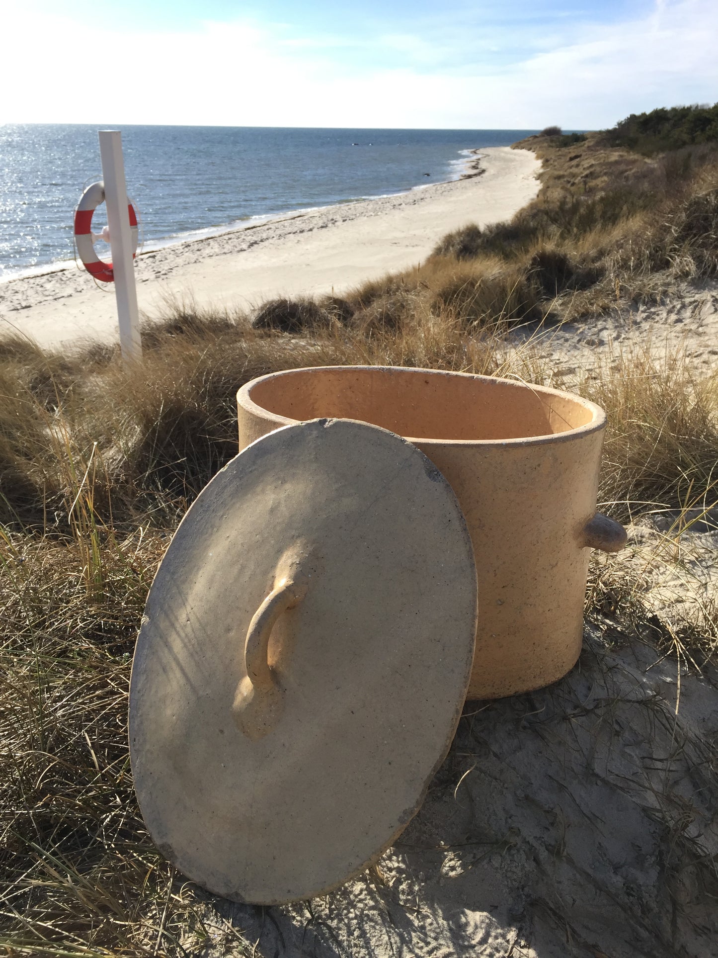 Mycket stor och mycket läcker fransk burk med lock