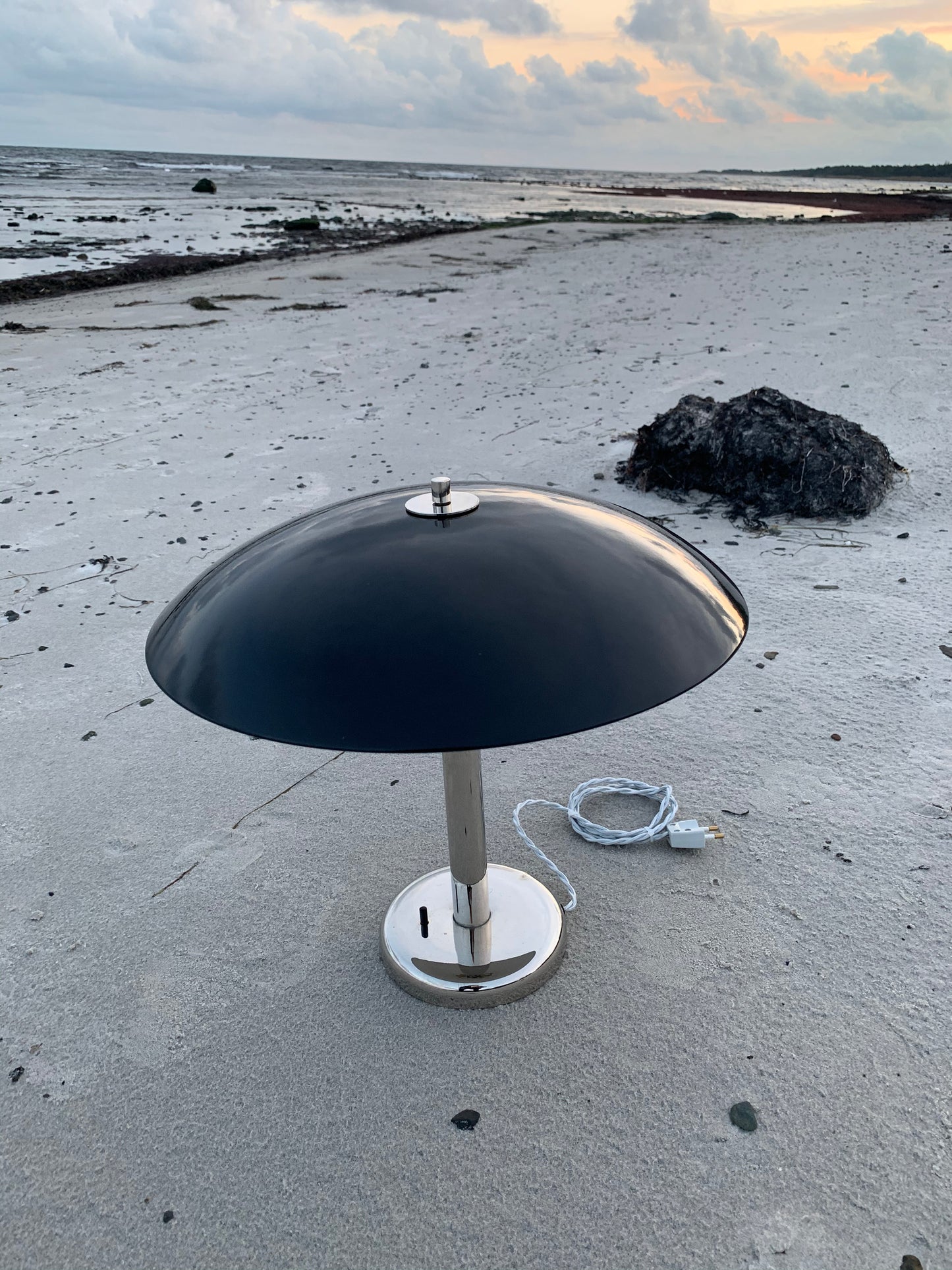 Stor vacker vintage lampa