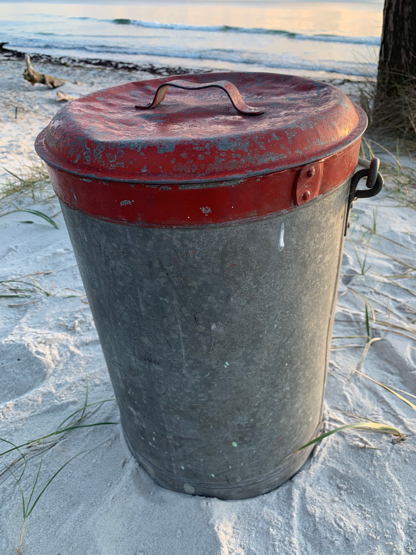 Dekorativ eldhink med lock - nr. 25