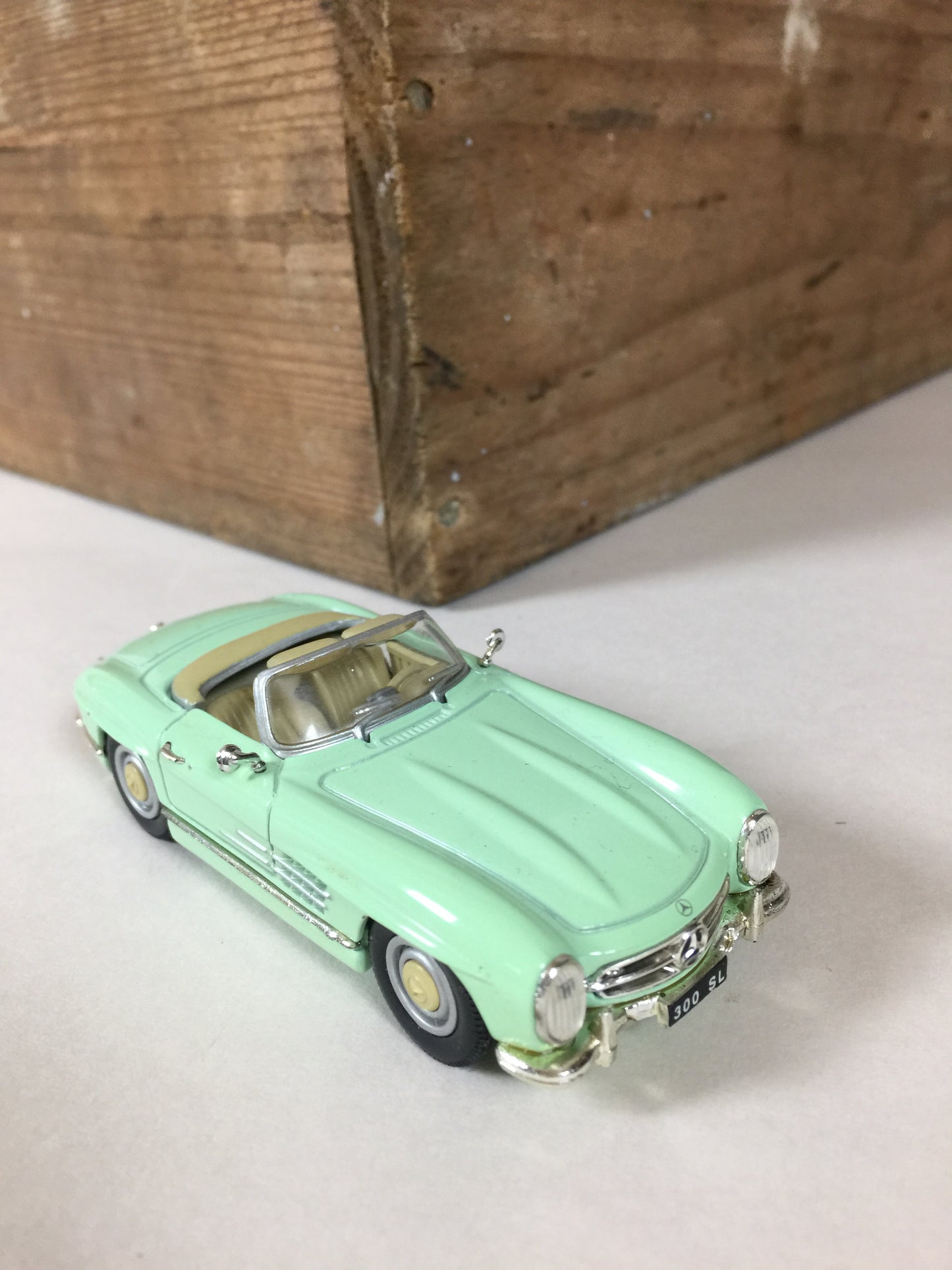 Fin Mercedes 300 Corgi modellbil