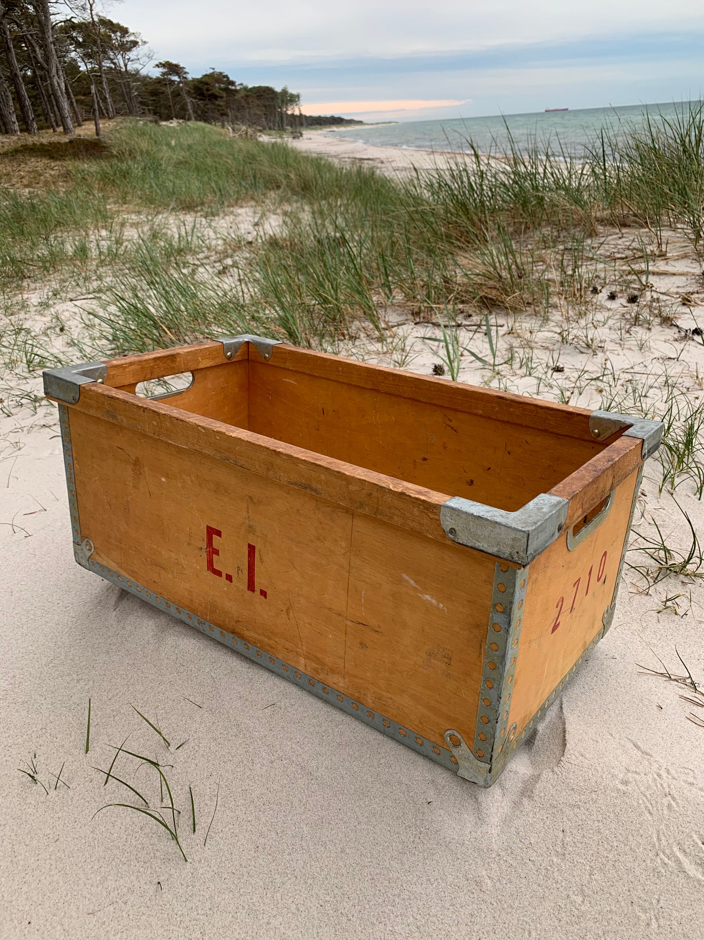 Box EI