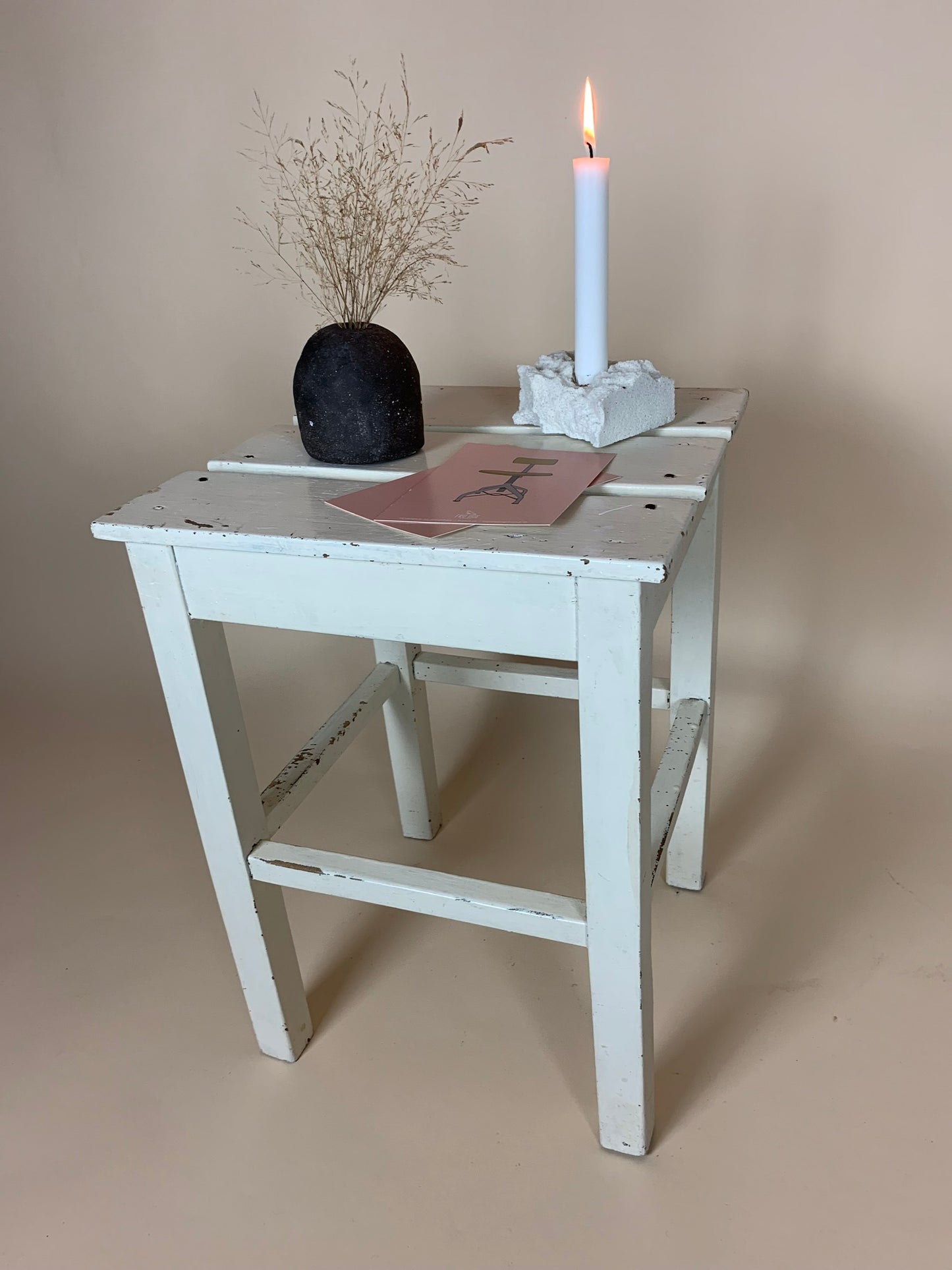 Gammal pall med fin patina