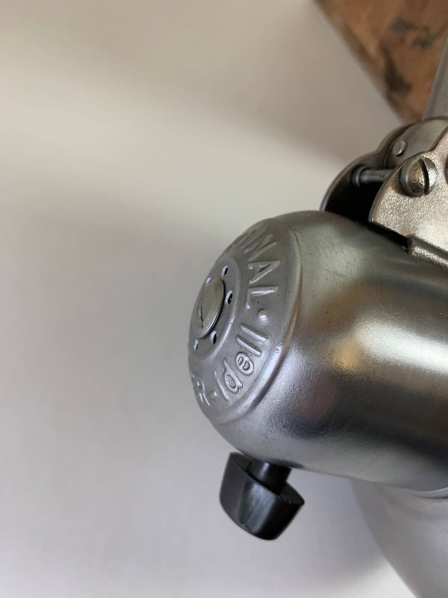 Kaiser Idell vägglampa
