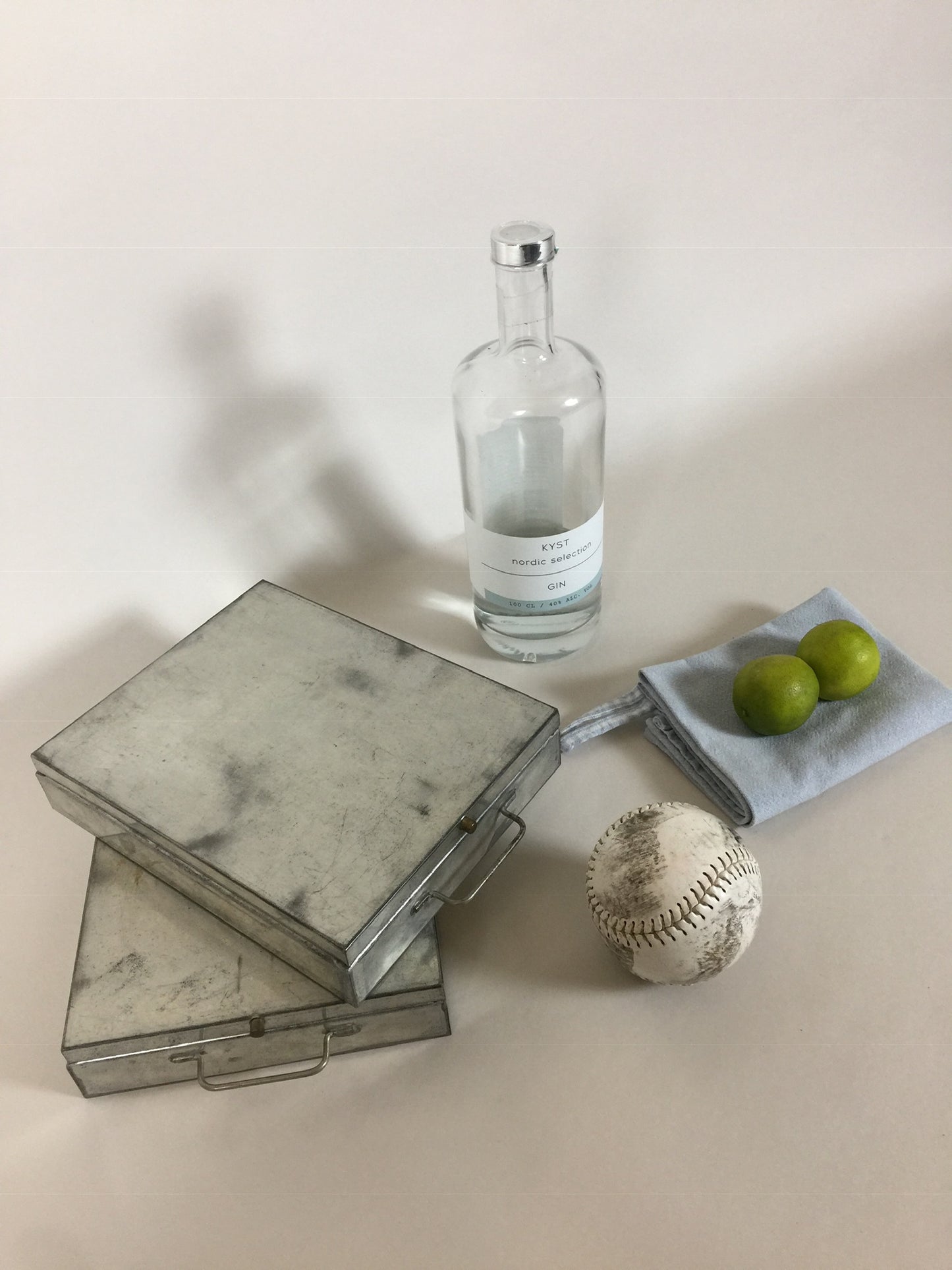 Trevligt bankskåp (priset är per styck)