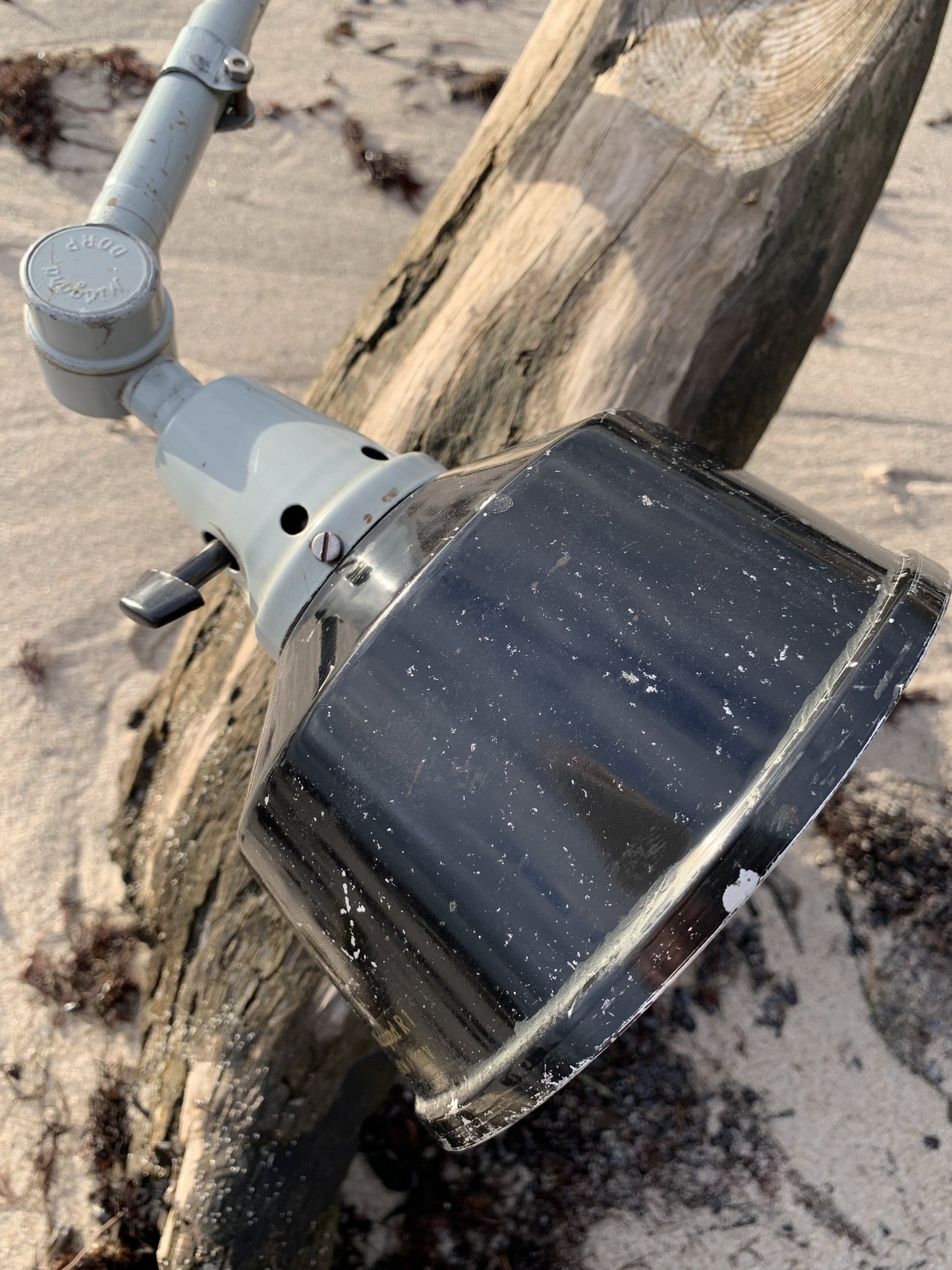 Midgard lampa av Curt Fischer