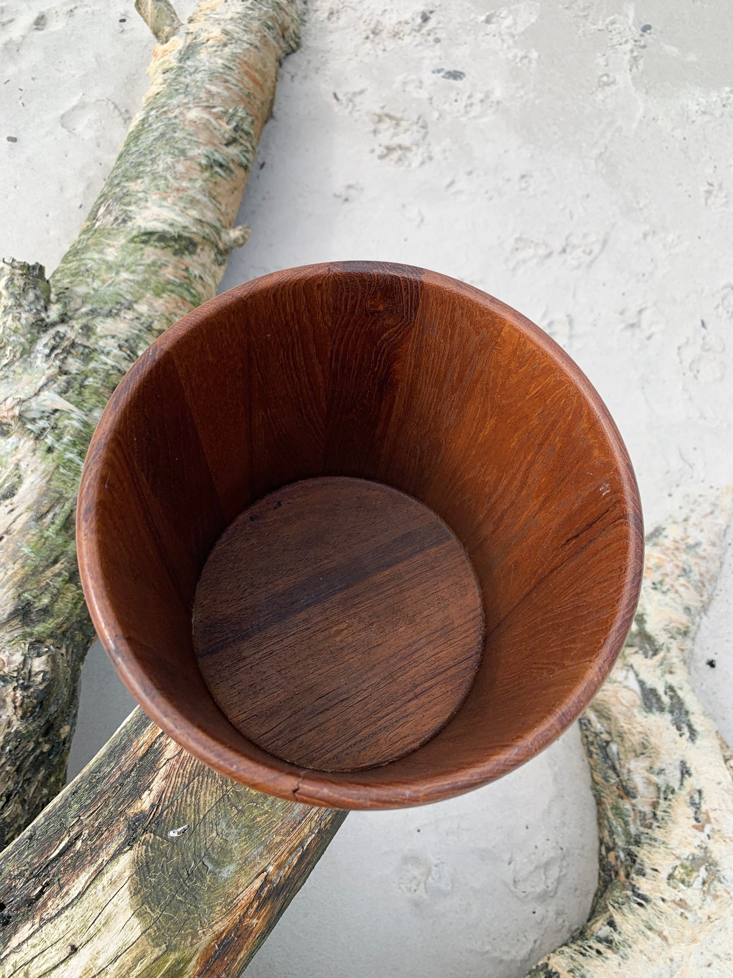 Papperskorg i teak