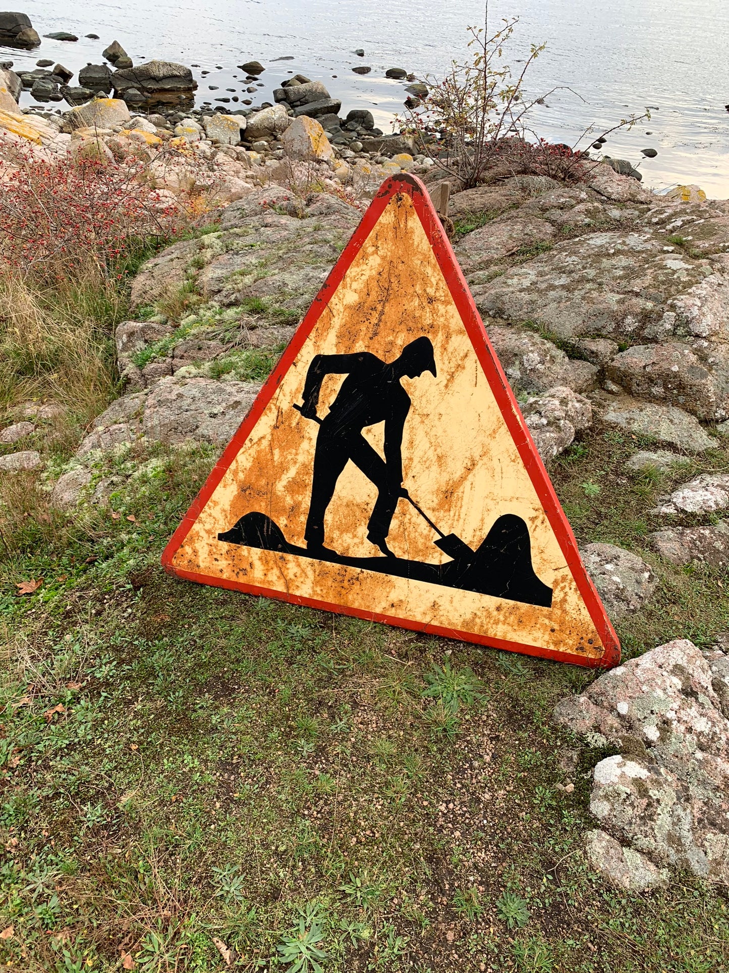 Mycket stor och mycket unik fransk trafikskylt