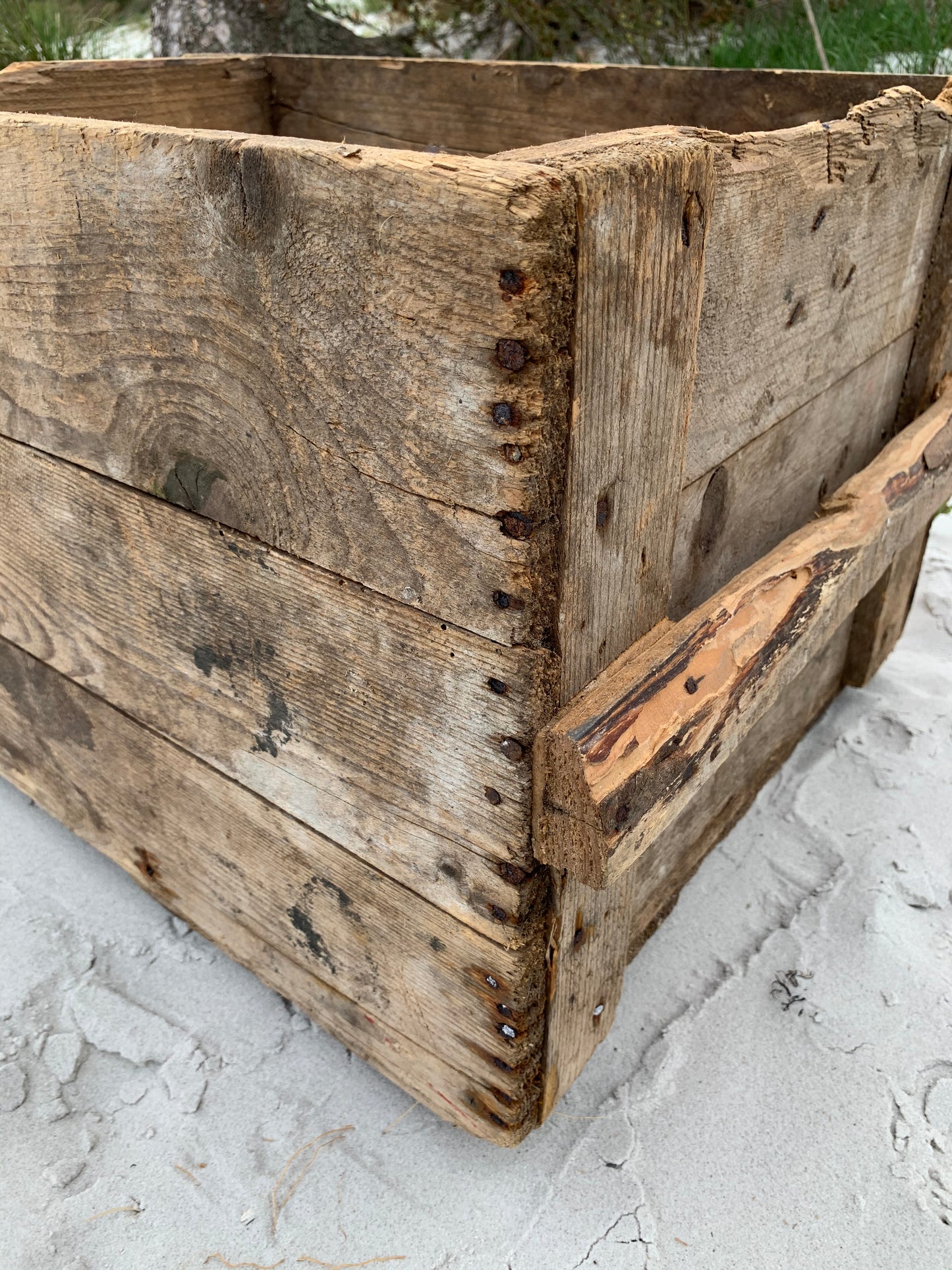 Stor trälåda med mycket patina