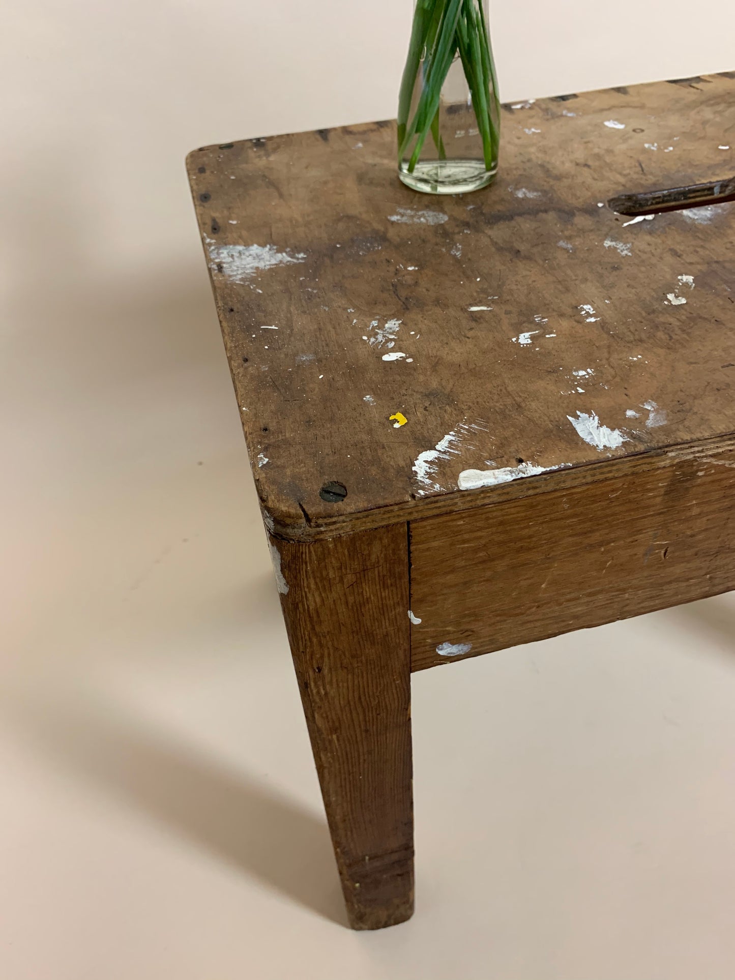 Träpallen med mycket patina