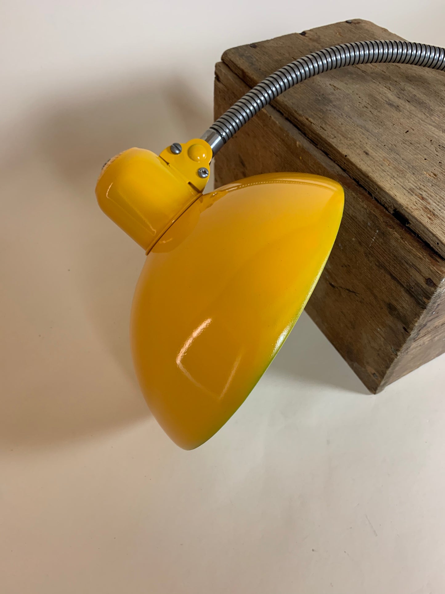 Kaiser Idell arkitektlampa med flexarm - Gul