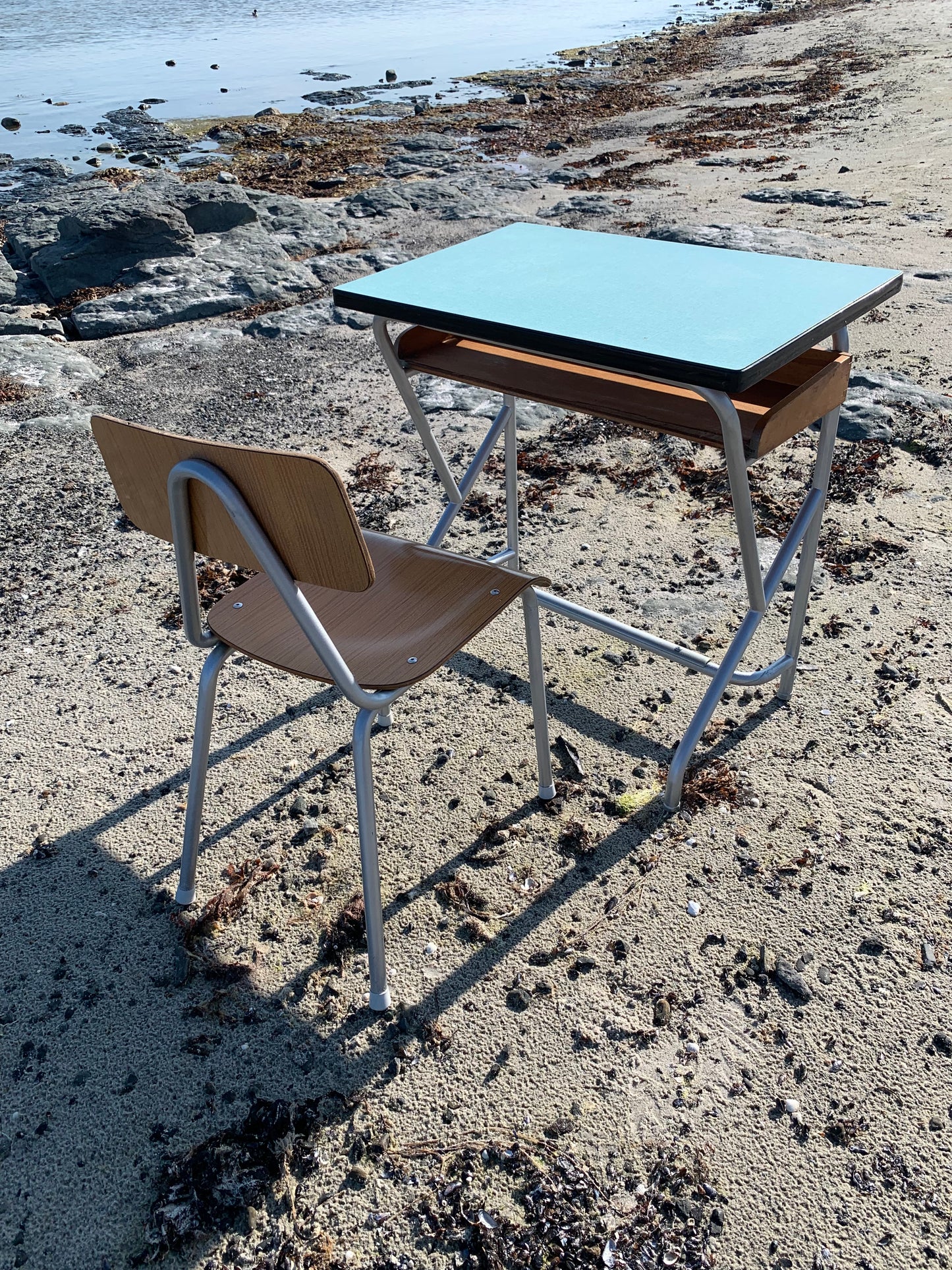 Italiensk skolebord med stol