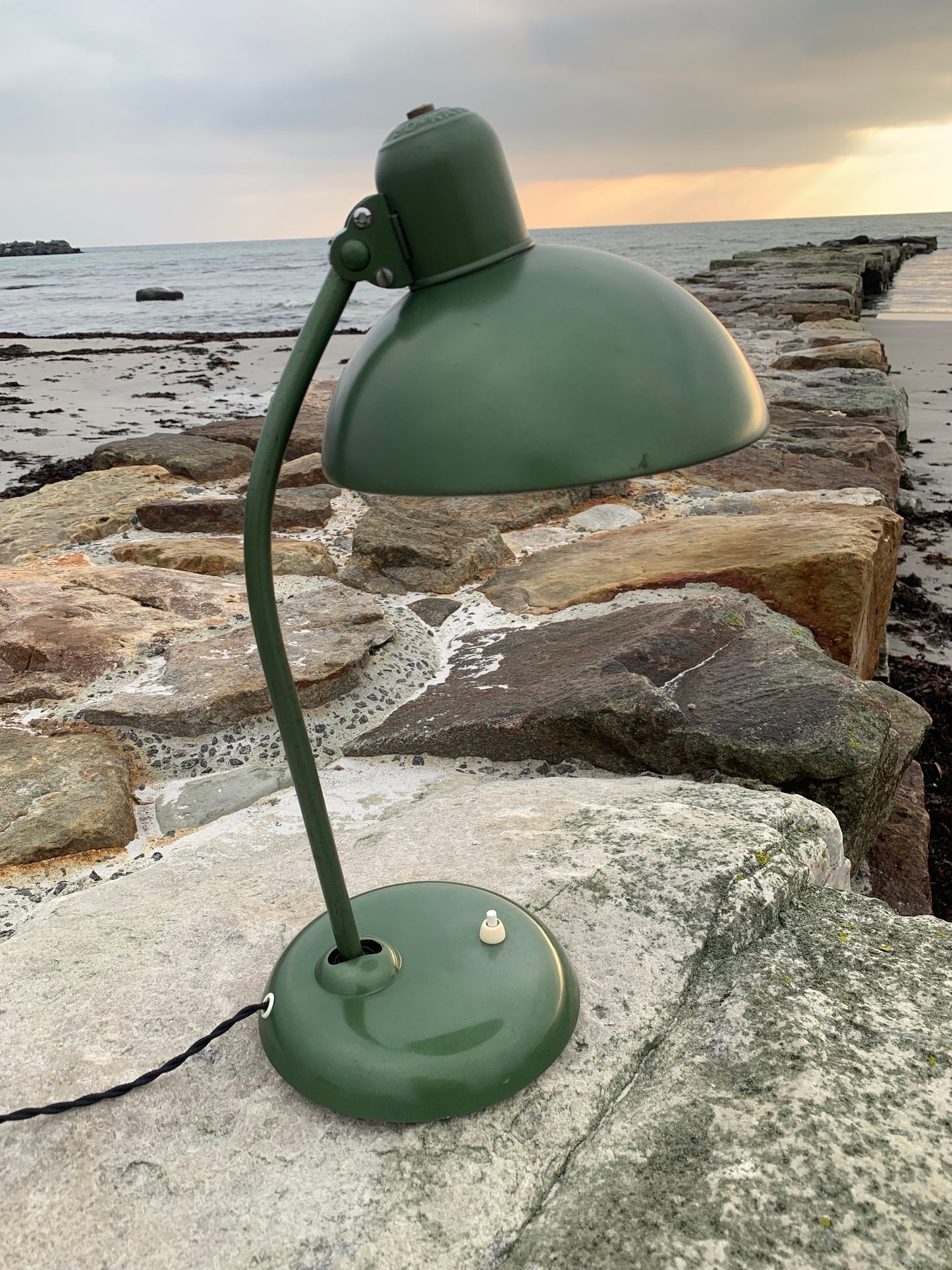 Kaiser Idell 6556 - Originalgrön (den något mer sällsynta lacken)