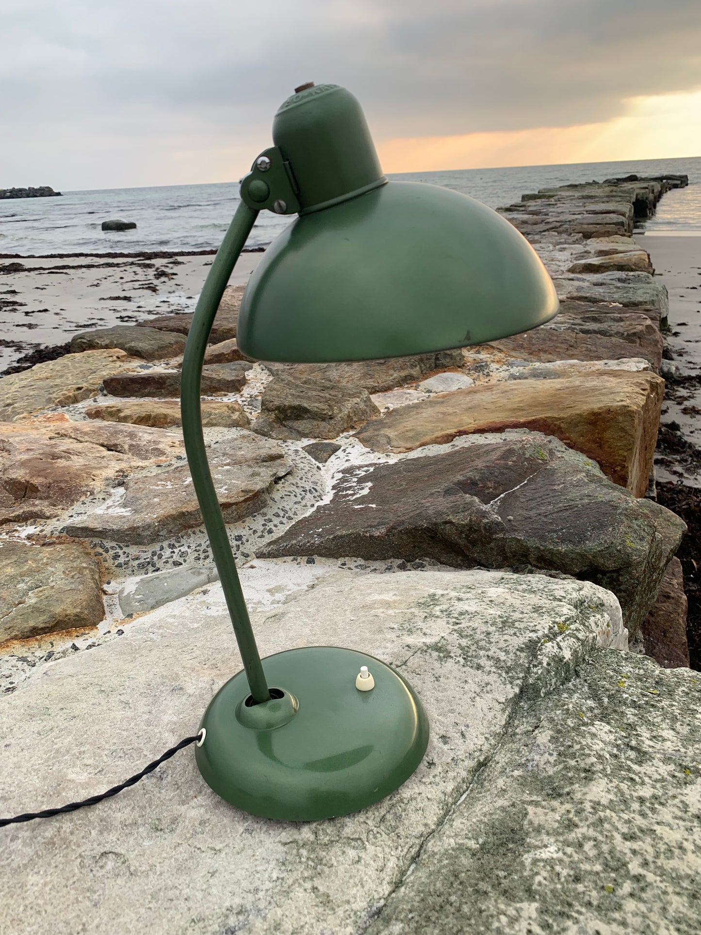 Kaiser Idell 6556 - Originalgrön (den något mer sällsynta lacken)