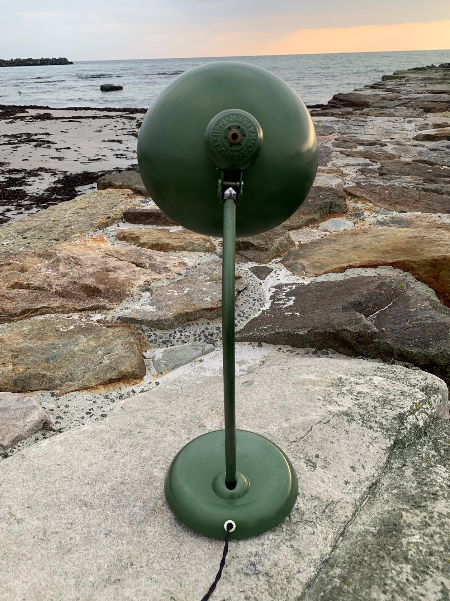 Kaiser Idell 6556 - Originalgrön (den något mer sällsynta lacken)