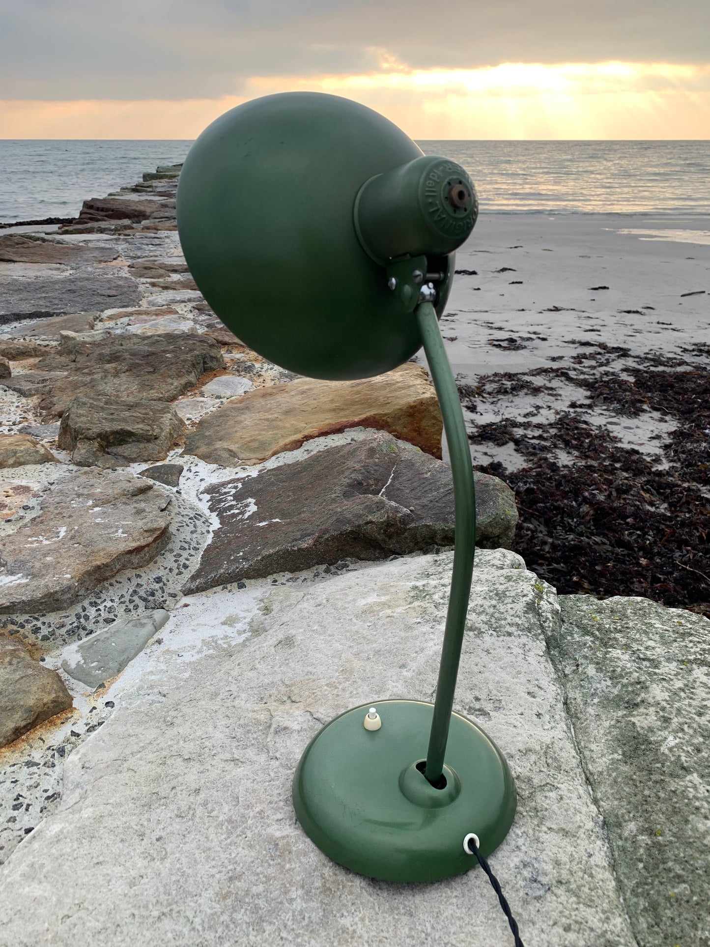 Kaiser Idell 6556 - Originalgrön (den något mer sällsynta lacken)