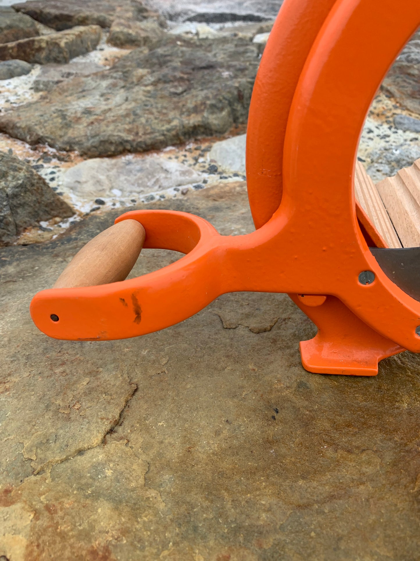 Raadvad brödskärare