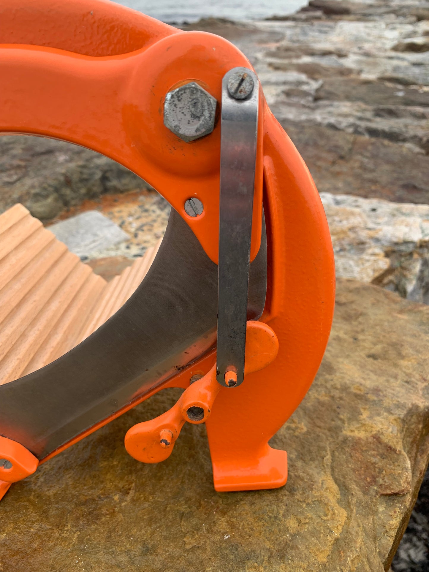 Raadvad brödskärare