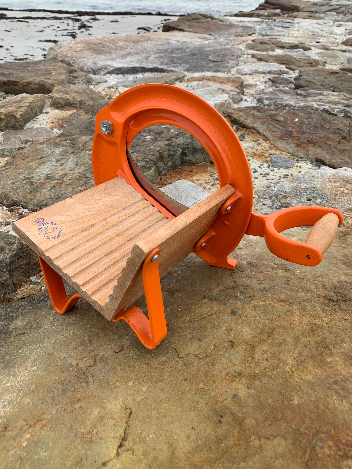 Raadvad brödskärare