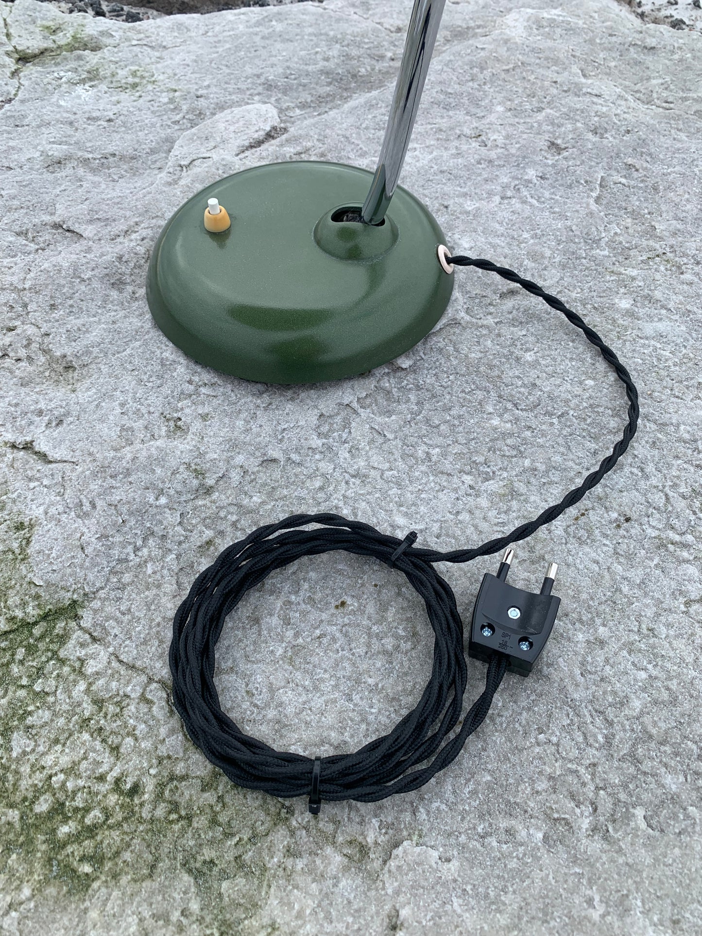Kaiser Idell 6786 - Original grön