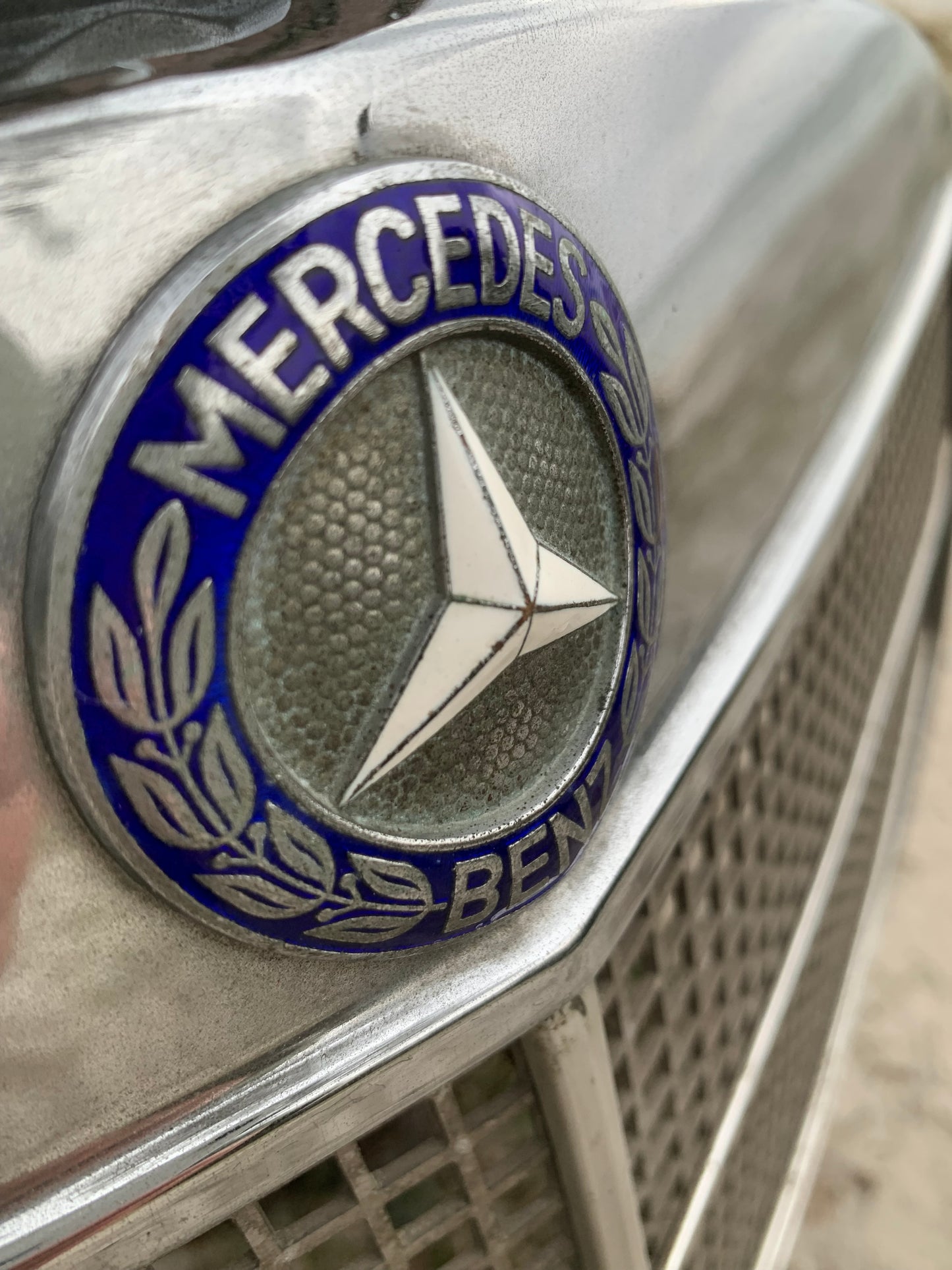 Mercedes Benz