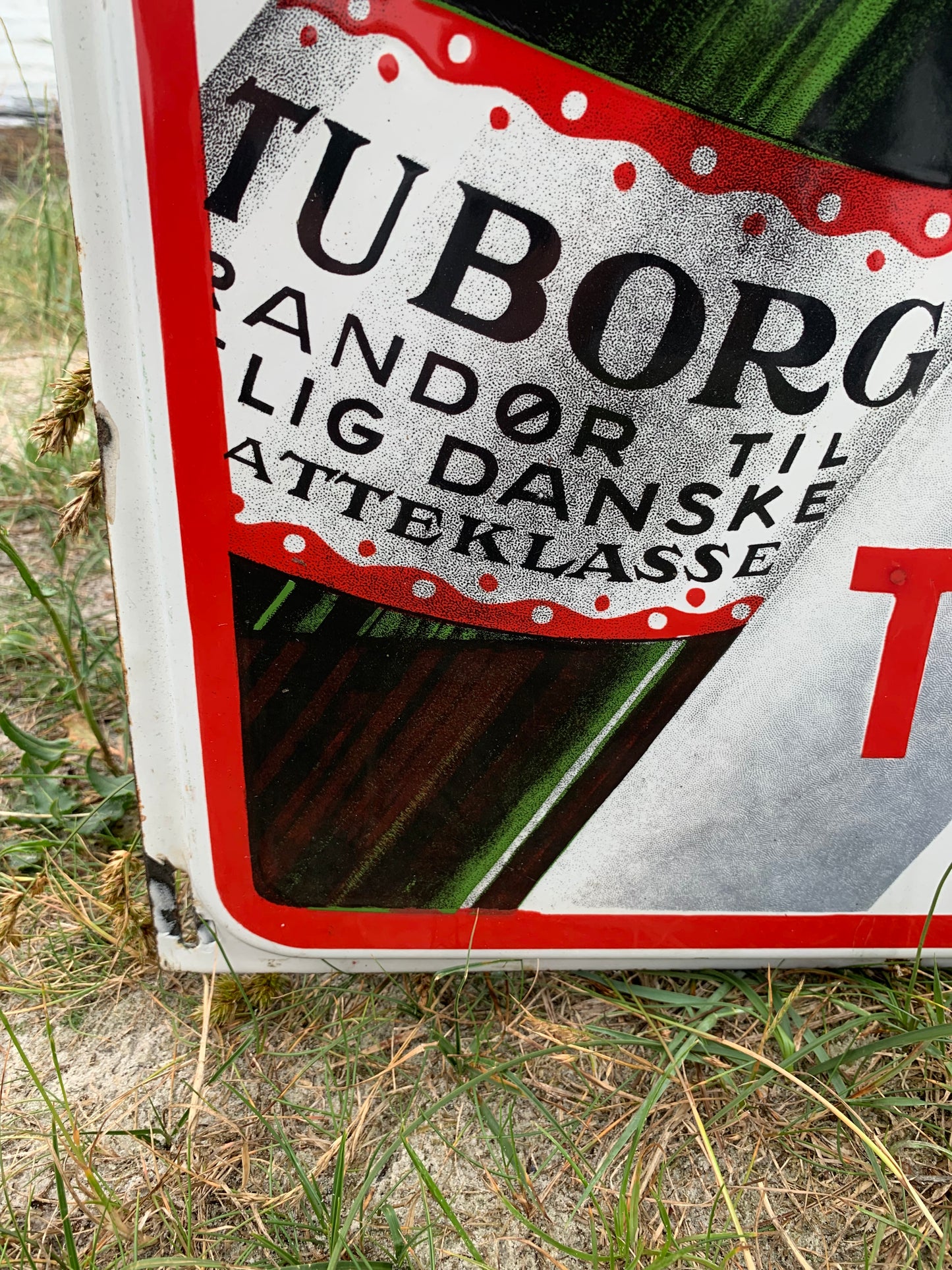 Emaljskylt - "Röd Tuborg"