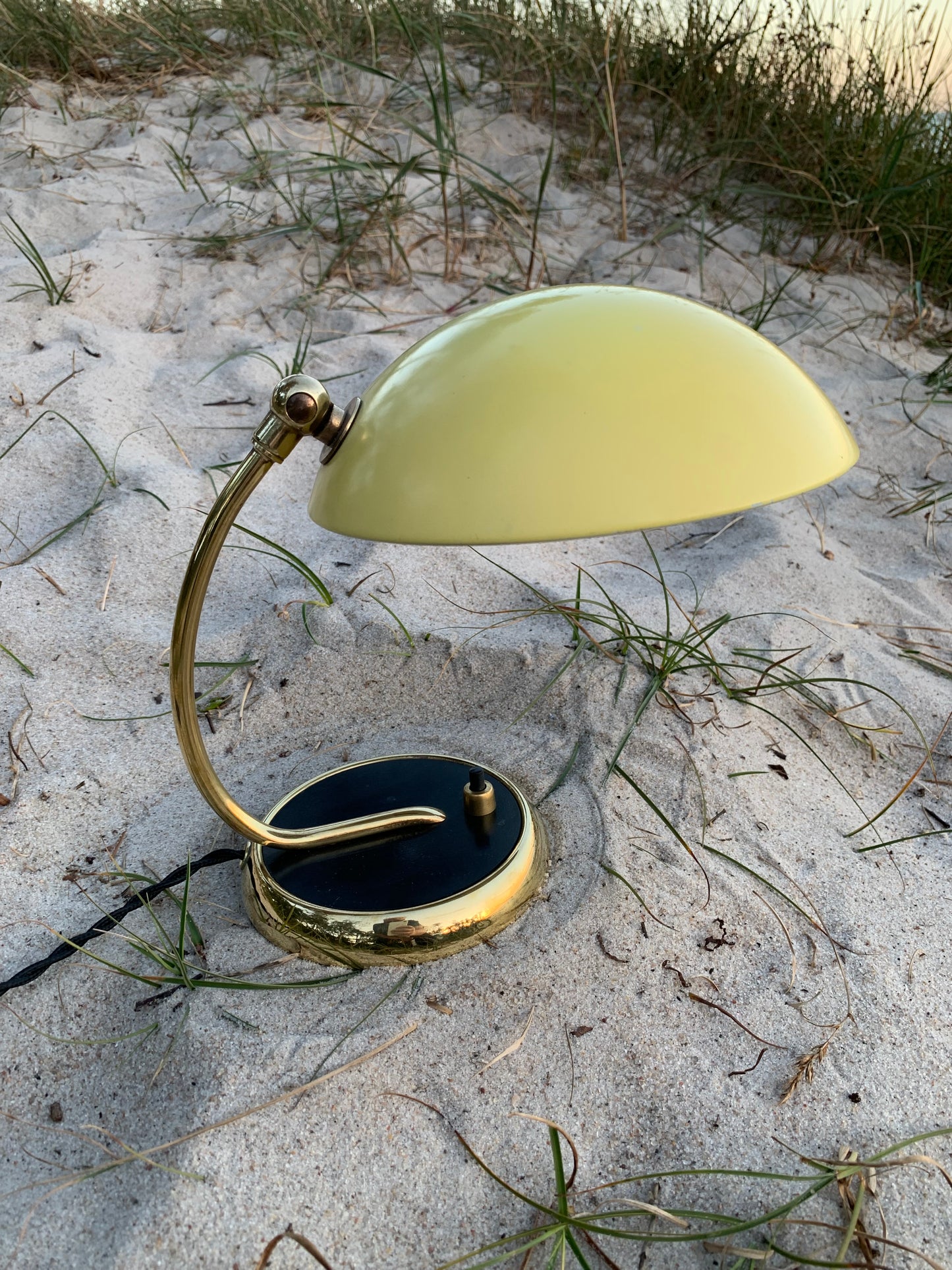 Helo vintage lampa - Gul