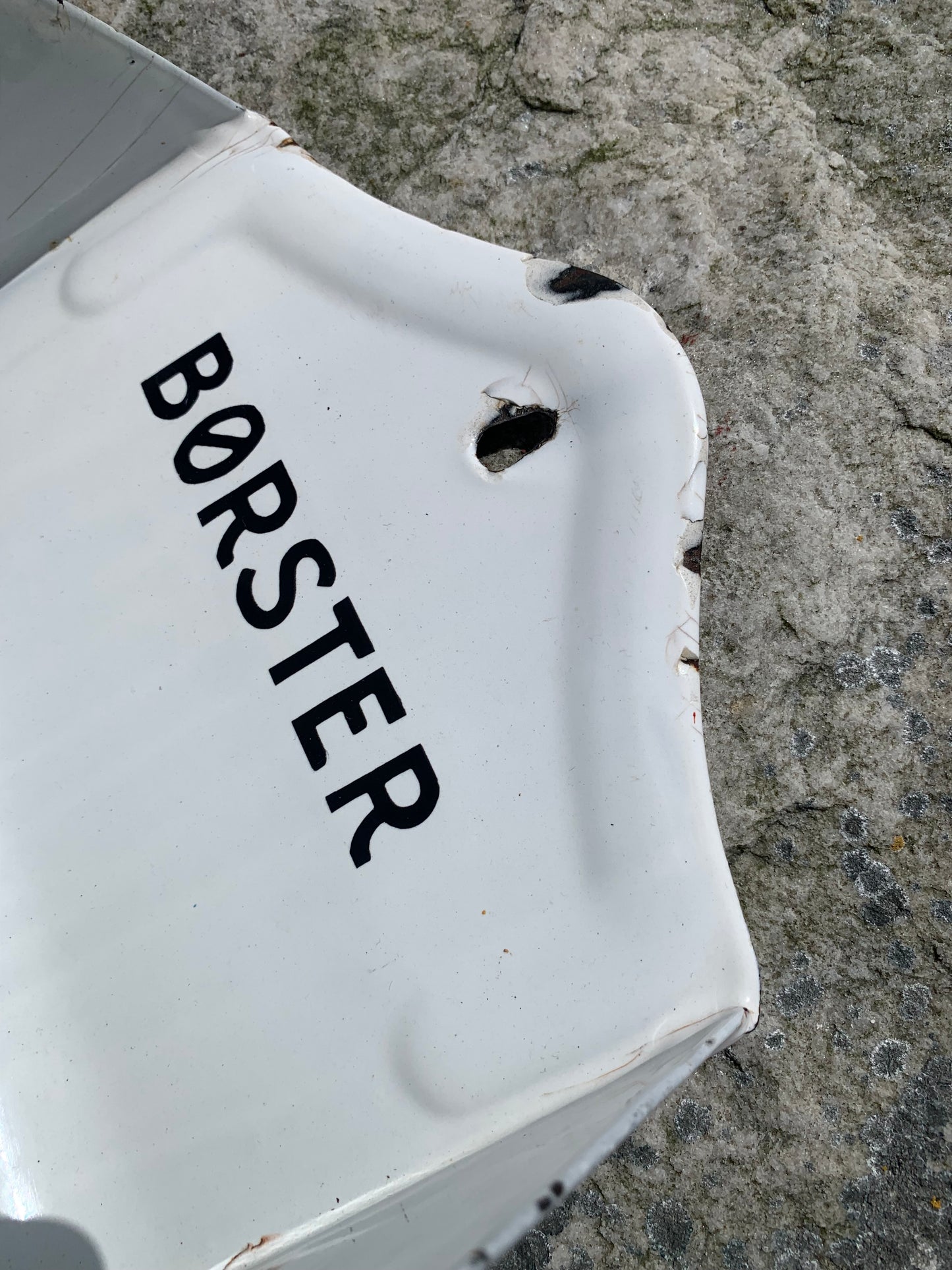 Glud och Marstrand - Förvaring för borstar
