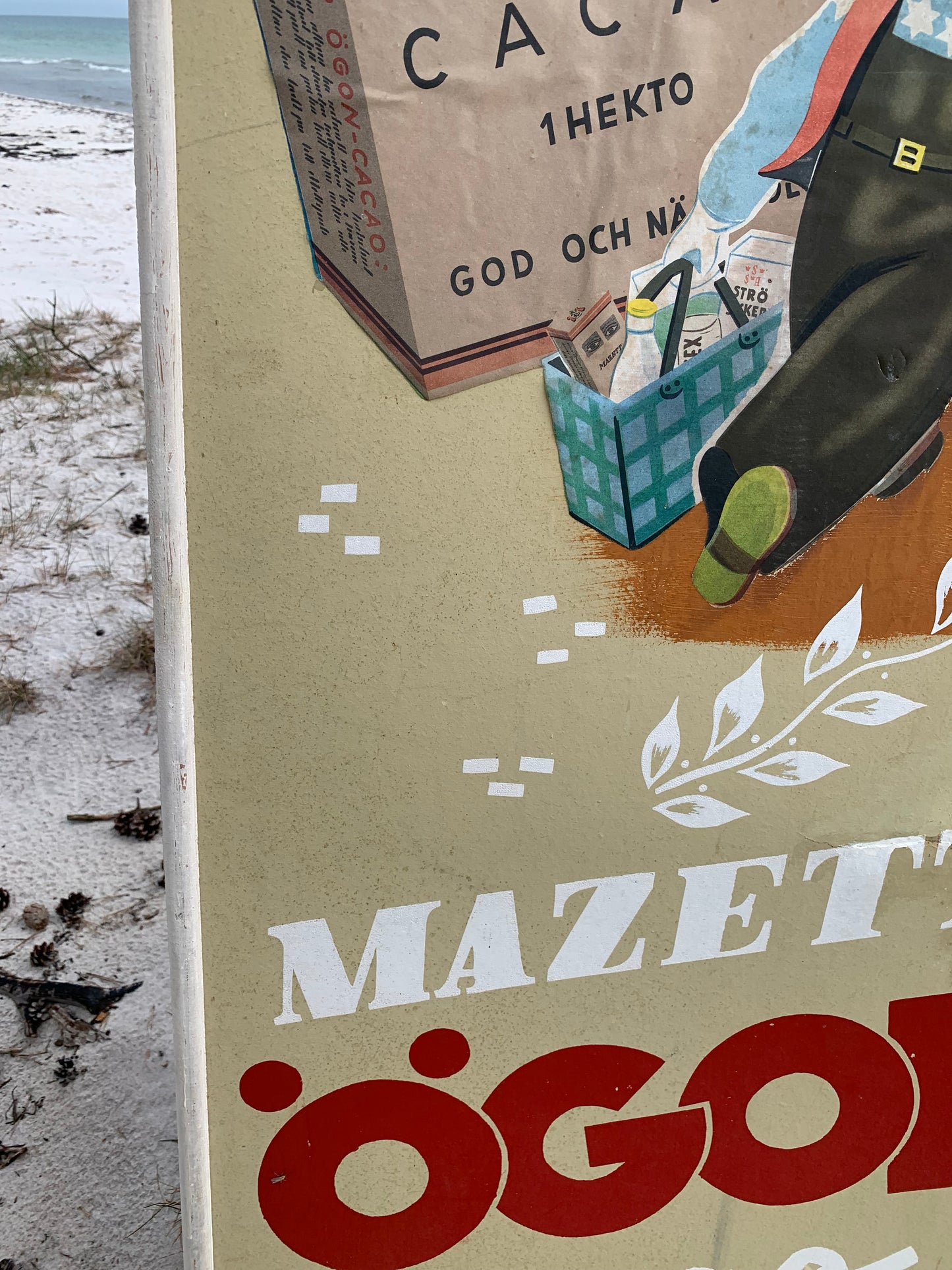 Gammal Mazetti-reklamskylt i träram