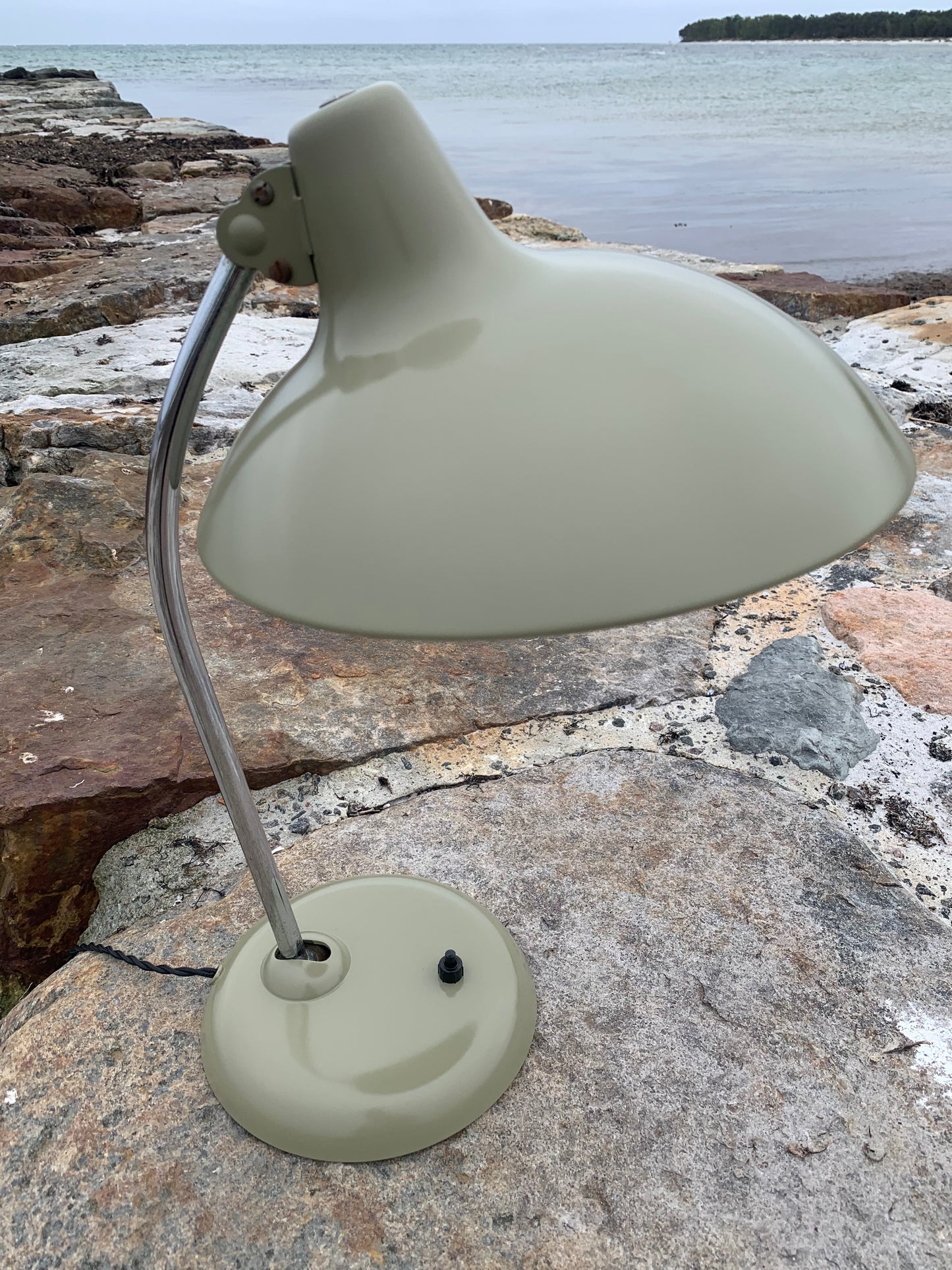 Kaiser Idell 6786 - Grön
