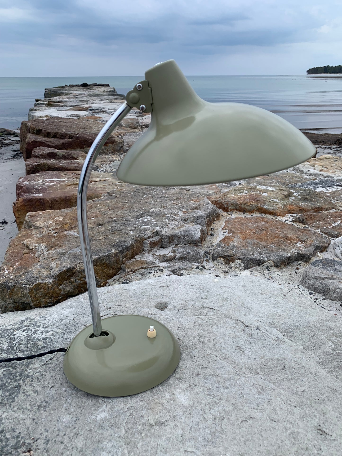 Kaiser Idell 6786 - Grön