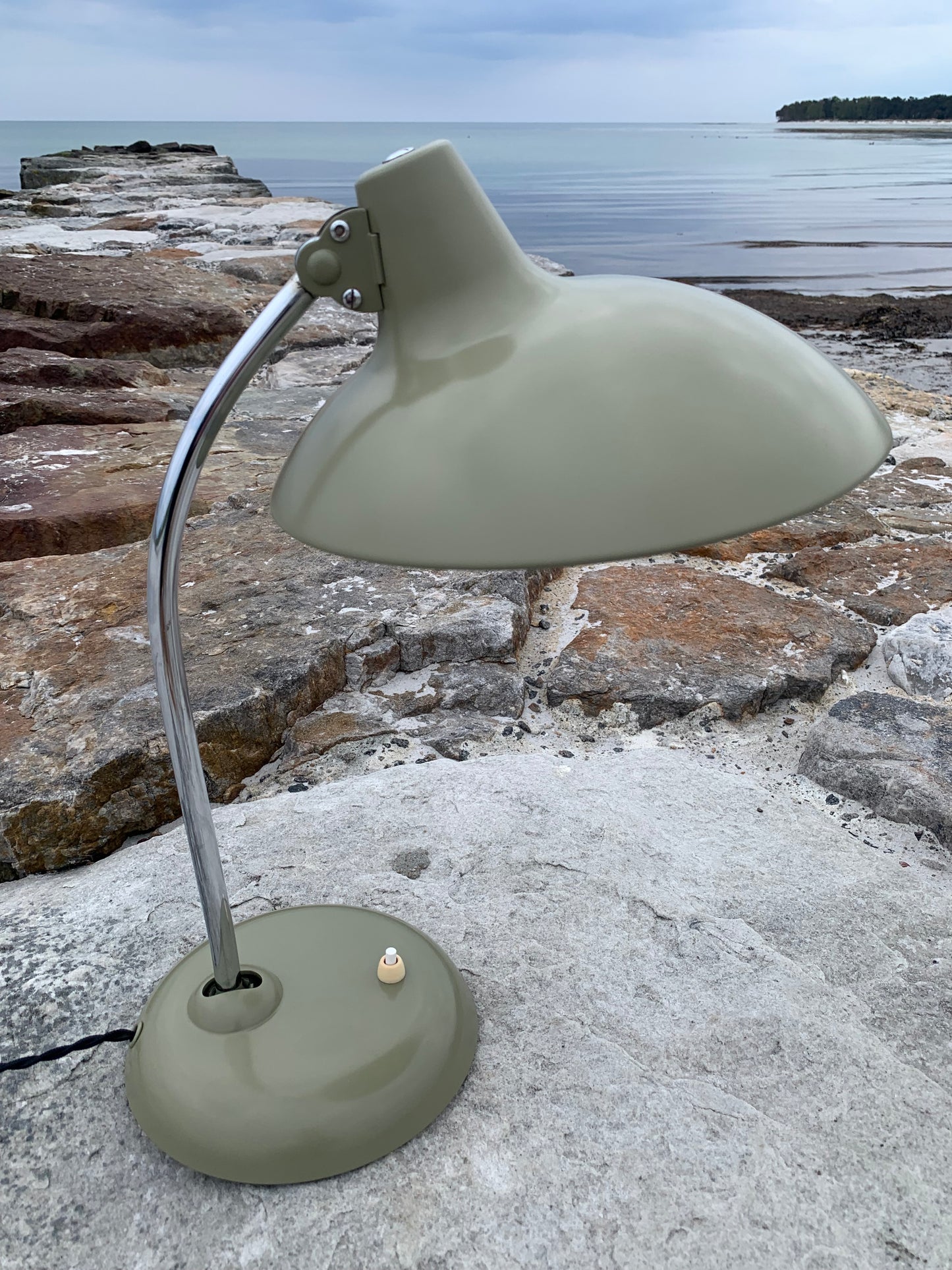 Kaiser Idell 6786 - Grön
