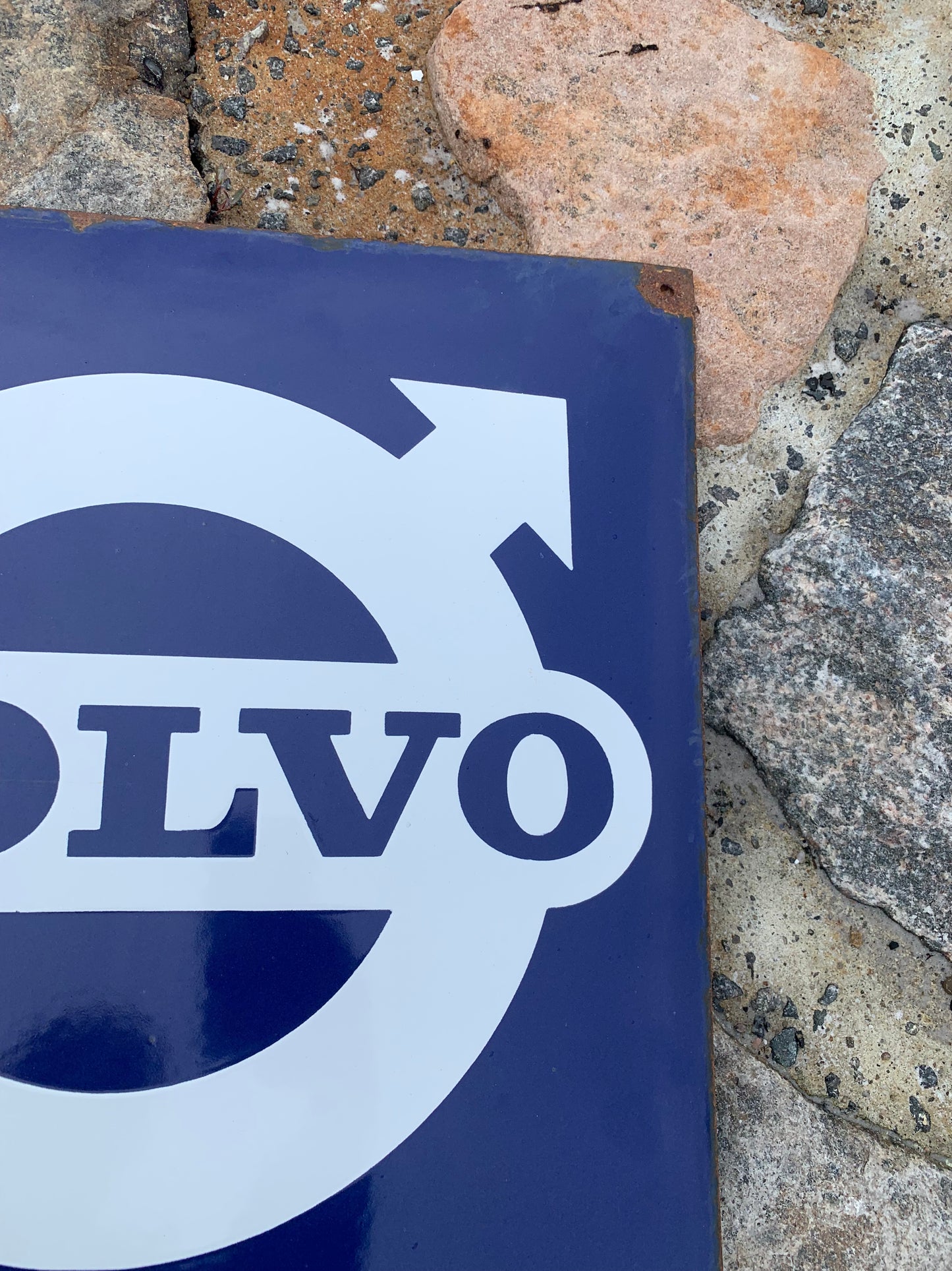 Volvo emaljskylt (kuplad)