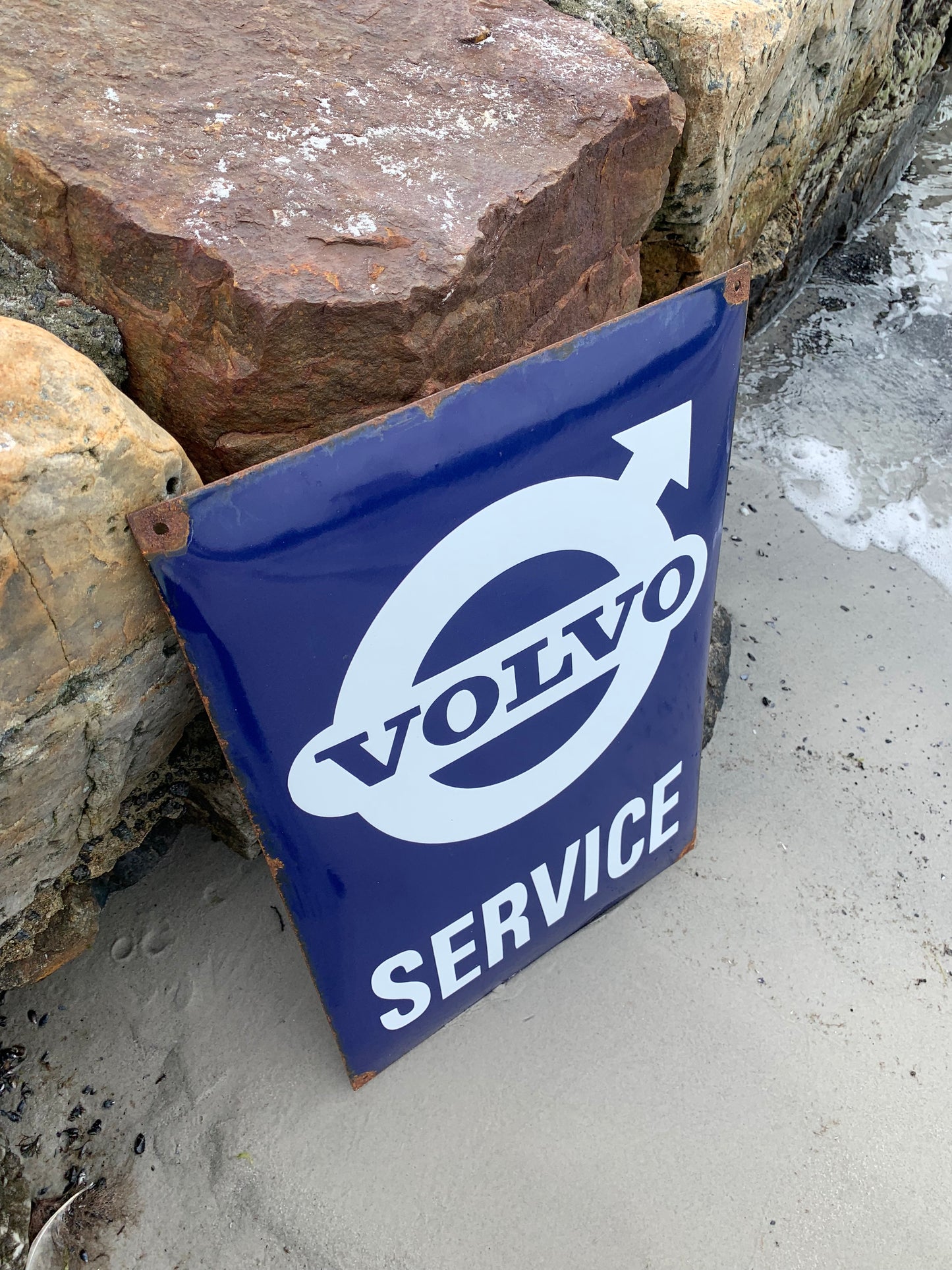 Volvo emaljskylt (kuplad)