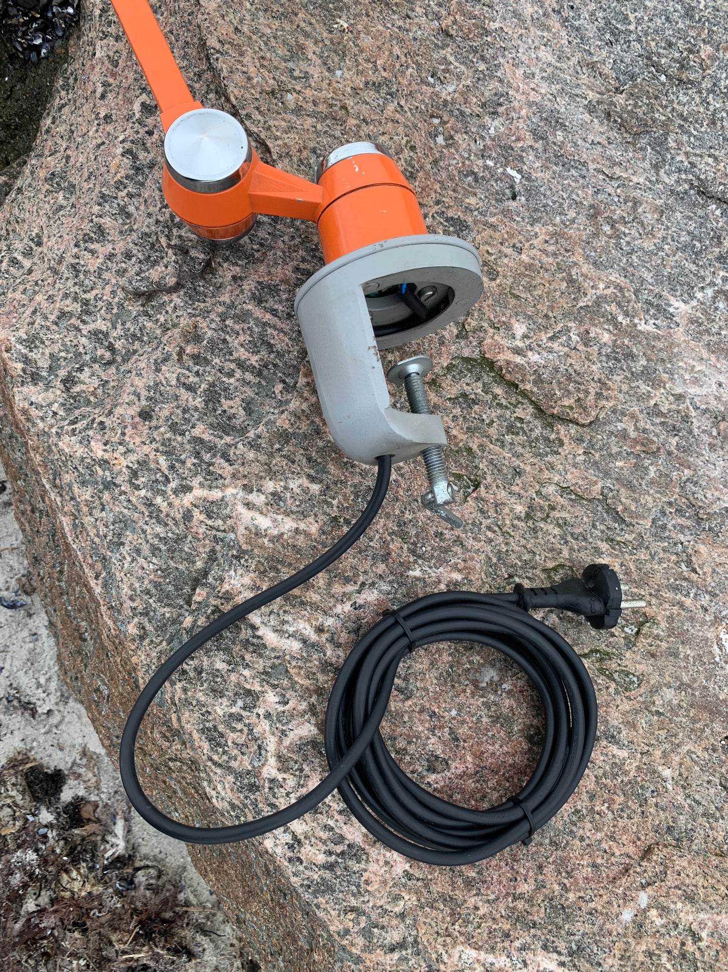Jieldé-lampa med bordsfäste