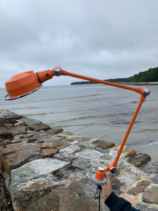 Jieldé-lampa med bordsfäste