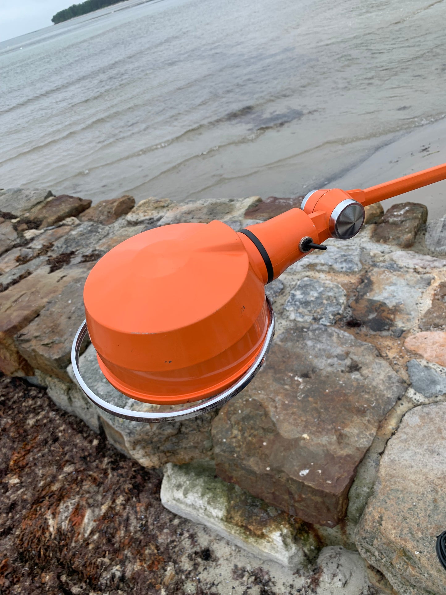 Jieldé-lampa med bordsfäste