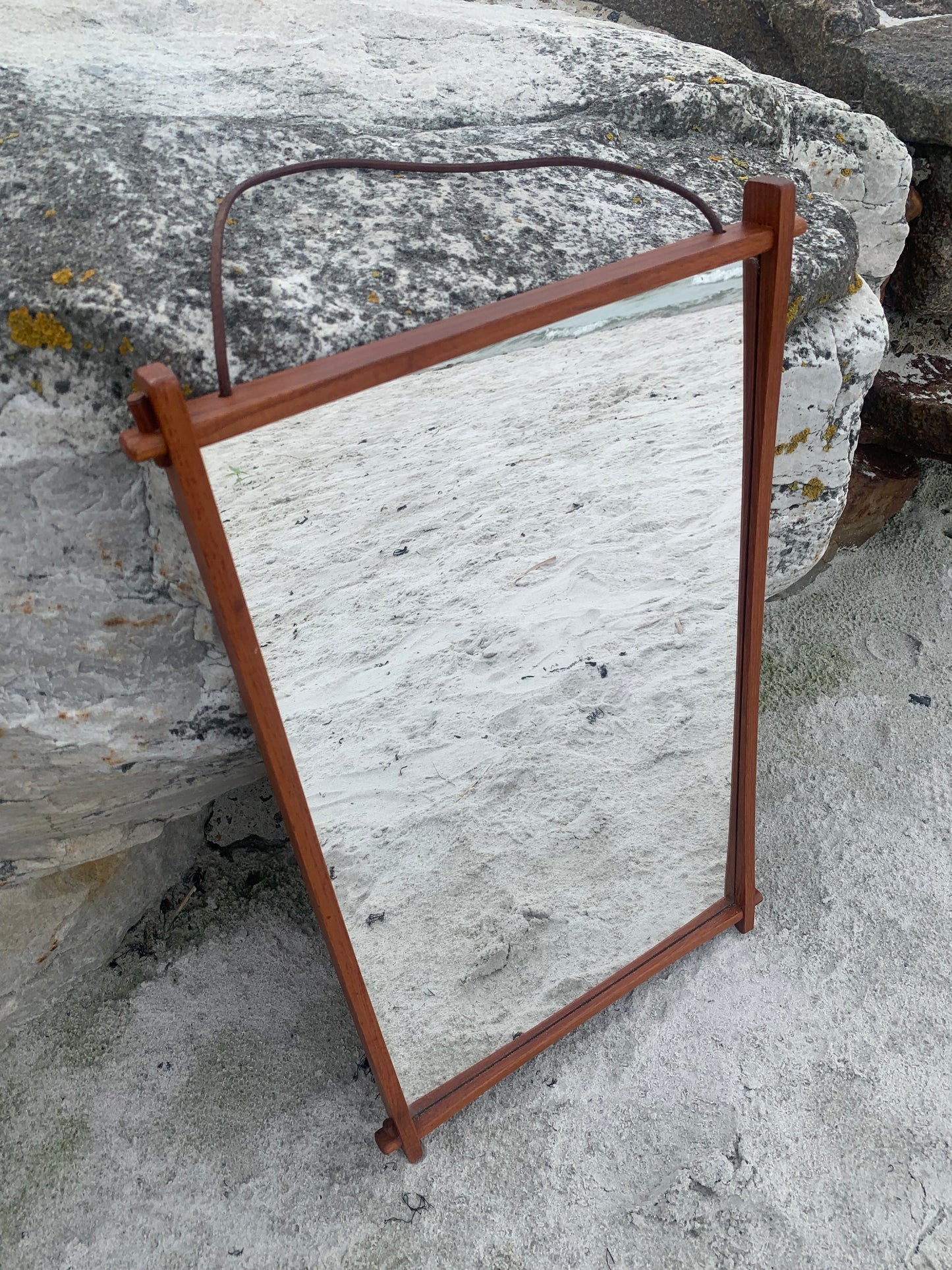 Spegel med läckra detaljer