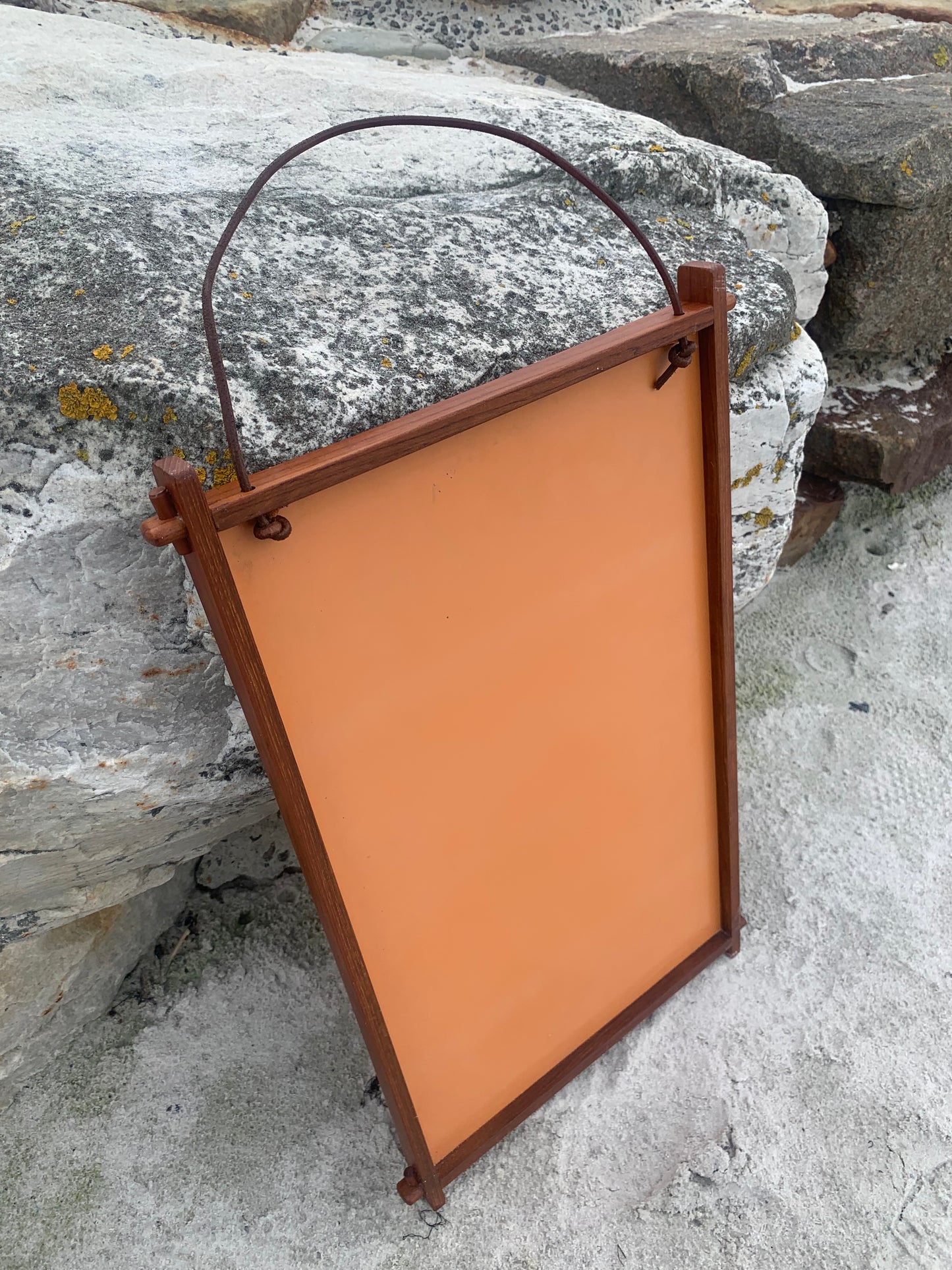 Spegel med läckra detaljer