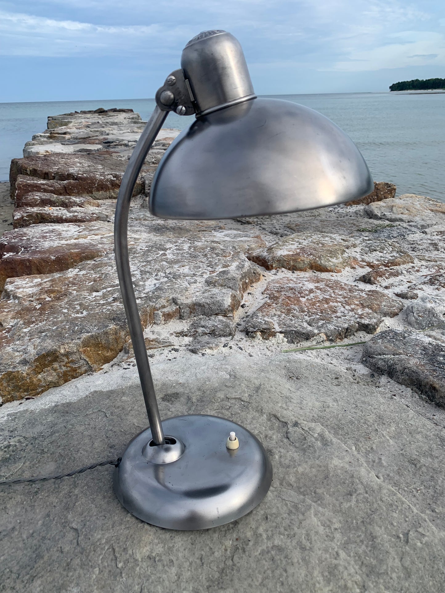 Kaiser Idell 6556 - Rå metall
