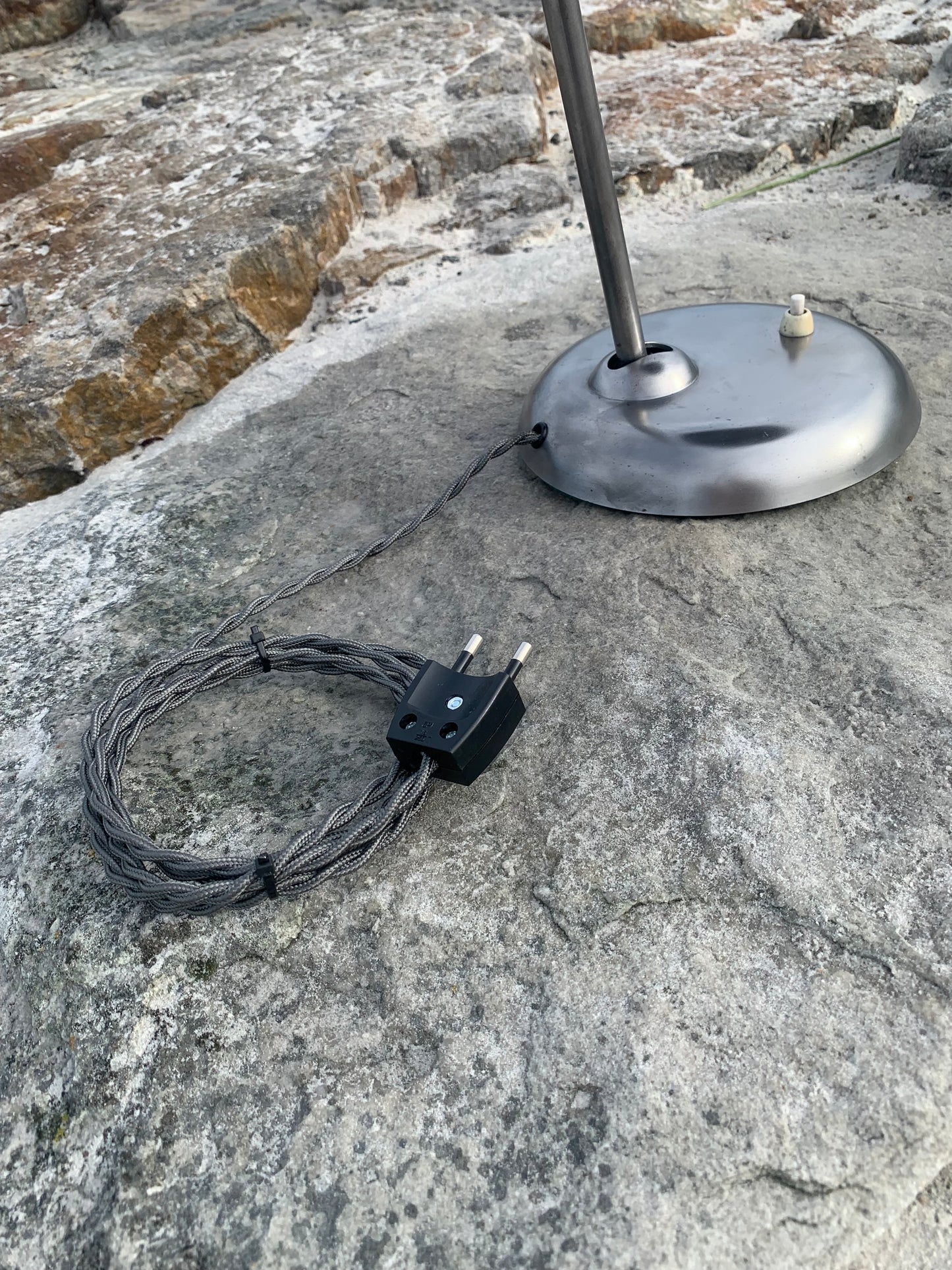 Kaiser Idell 6556 - Rå metall