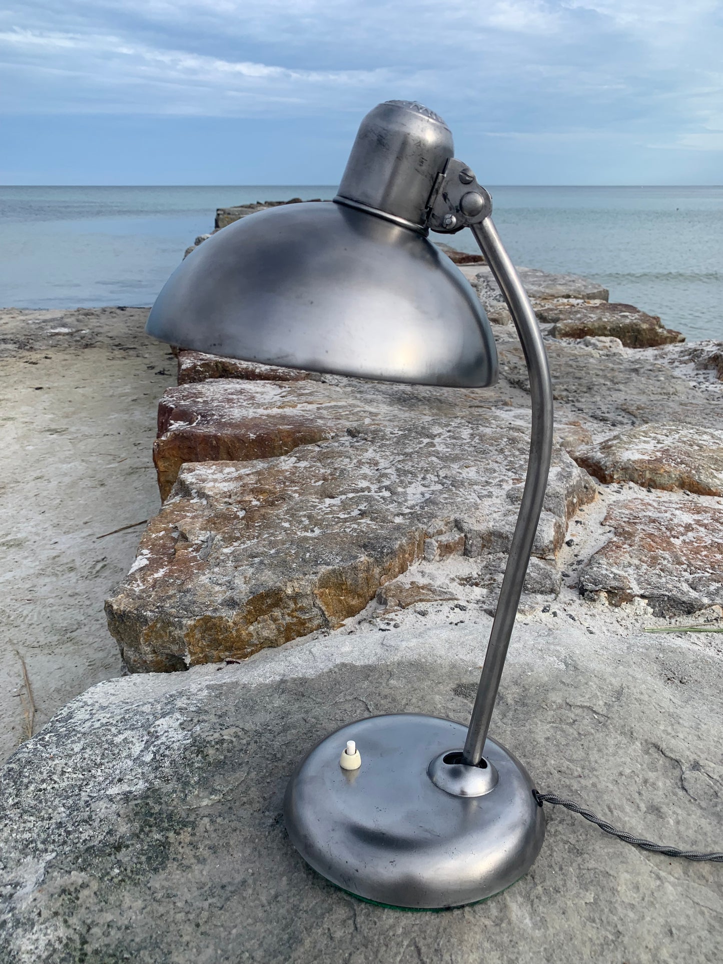 Kaiser Idell 6556 - Rå metall