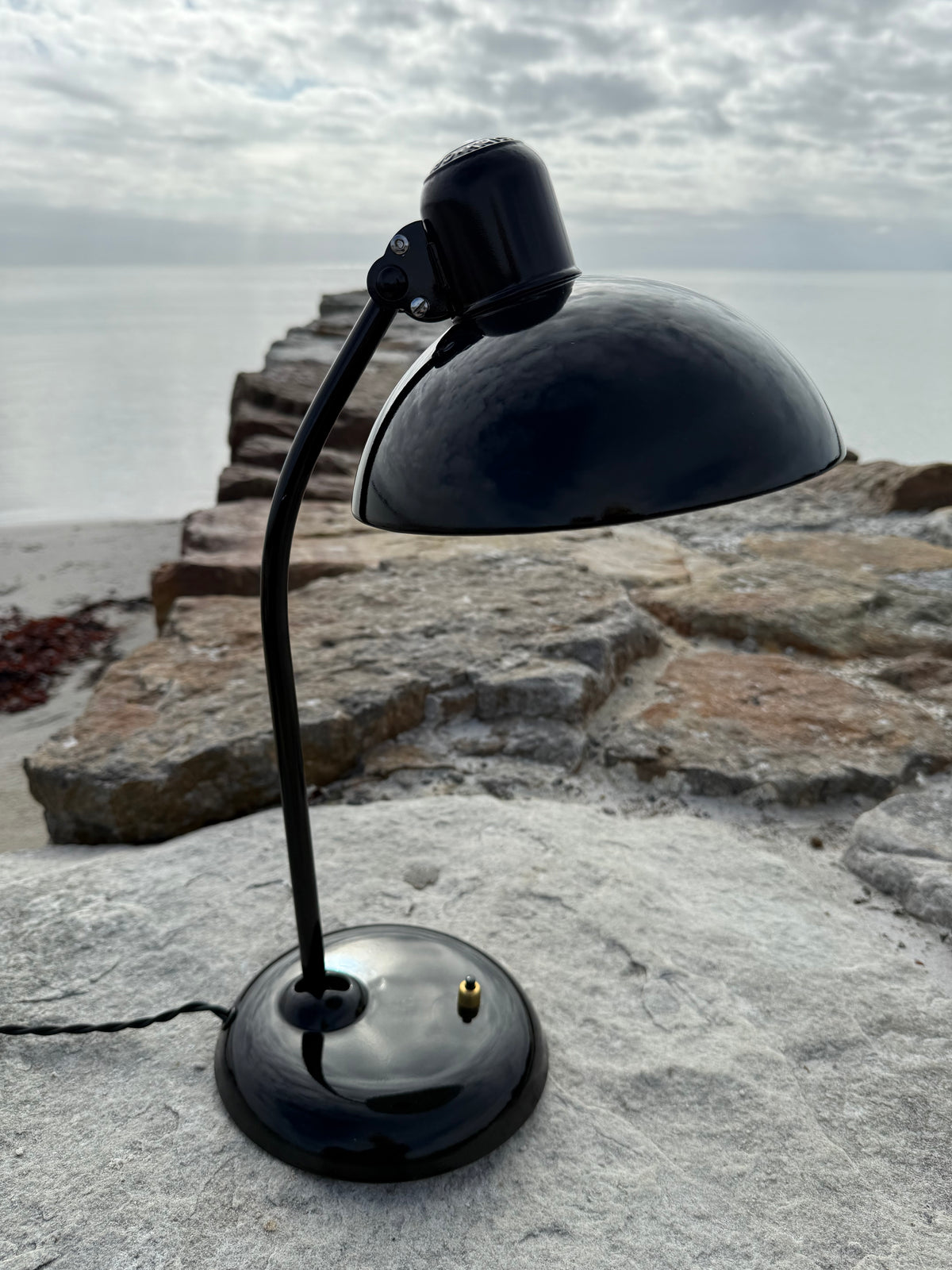 Kaiser Idell 6556 - Svart