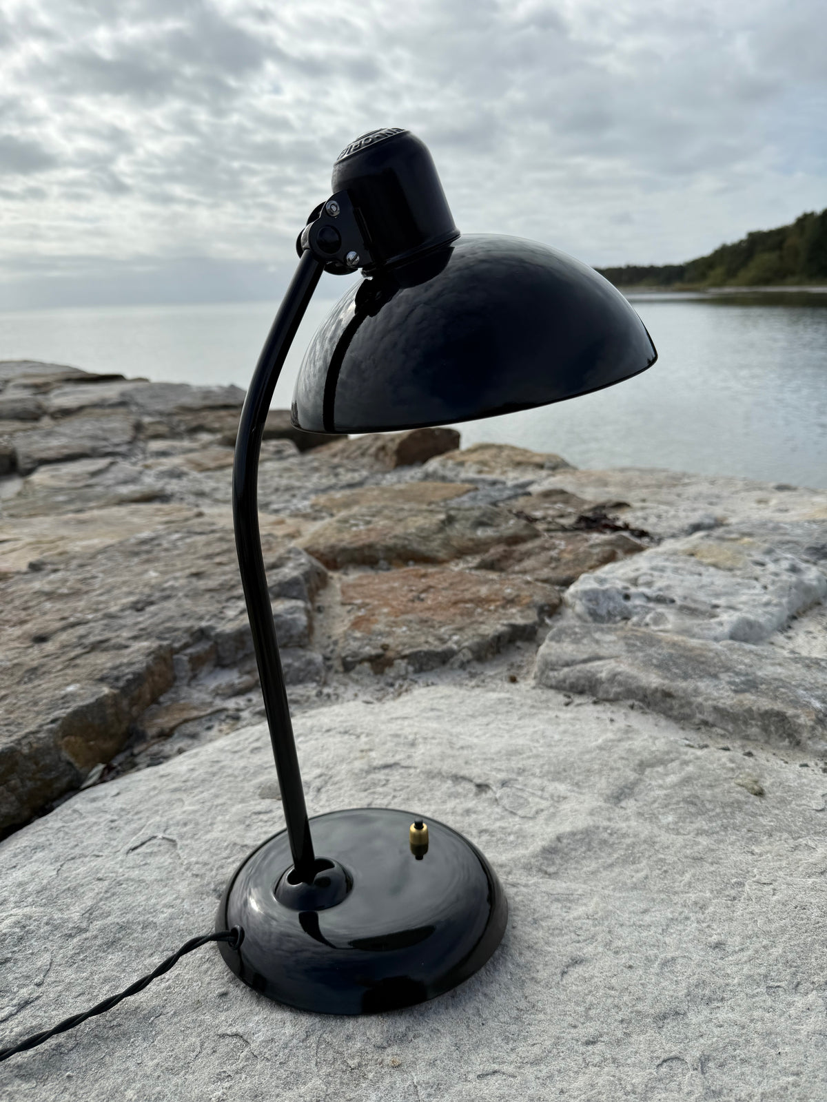 Kaiser Idell 6556 - Svart