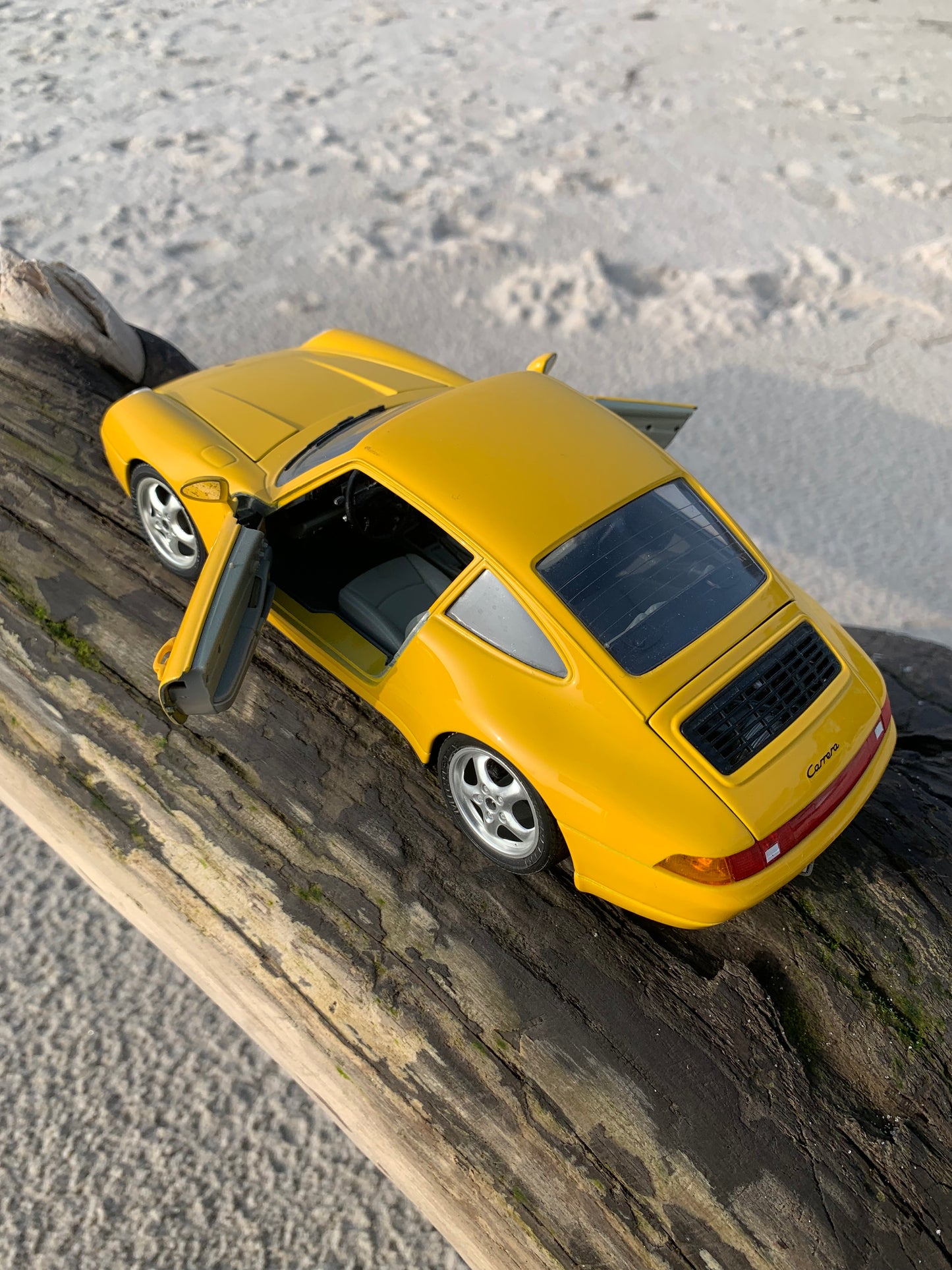 Porsche 911 Carrera